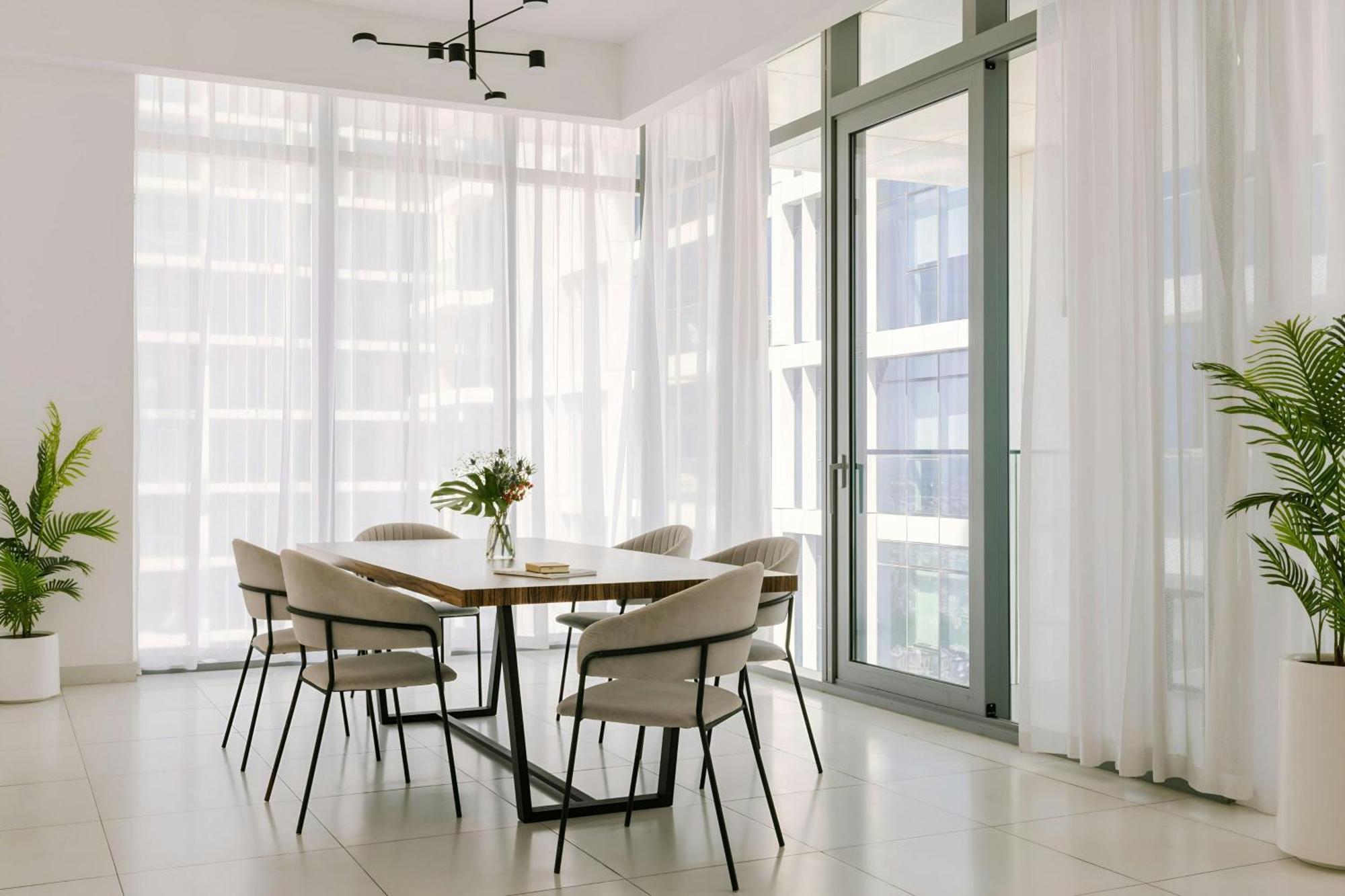 Three-Bedroom Apartment Burj Khalifa View