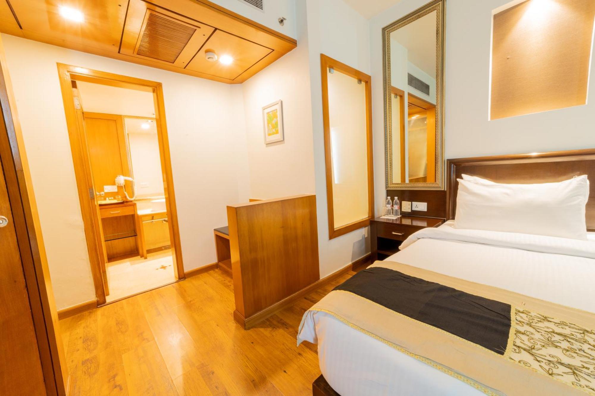 Club Double Suite Non-Smoking Enjoy a Buy One One at Fire Ball Bar 11 AM 8 PM on House Brand on Food & Soft Beverages Spa Early checkin Available up to 2 hours subject to availability,1586121955:JPEG