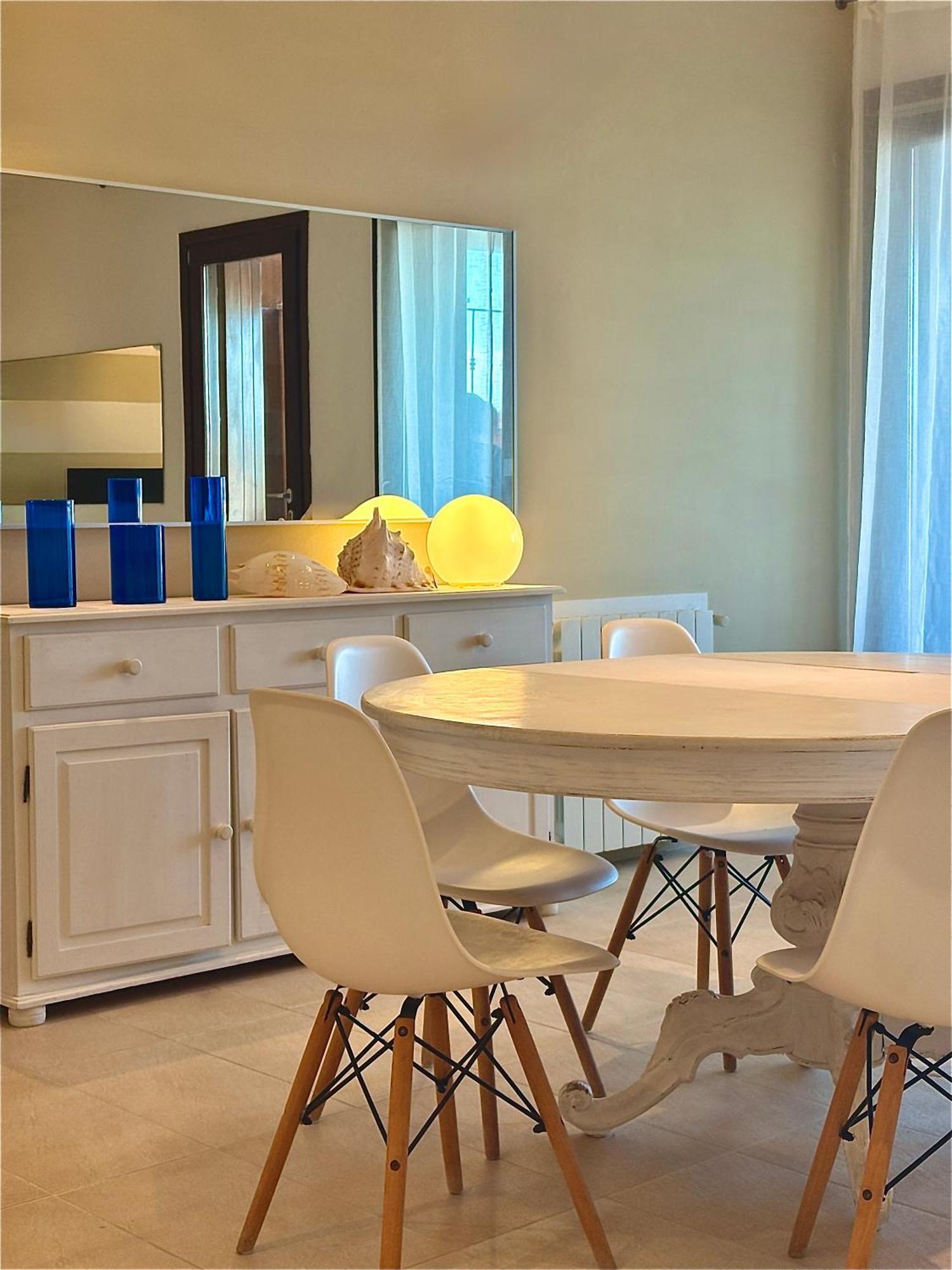 Large Two-Bedroom Apartment Sea View,1149811462:JPEG