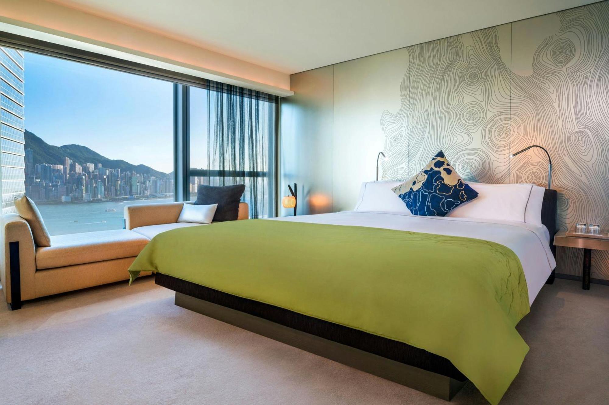 Spectacular King Room Partial Harbour View