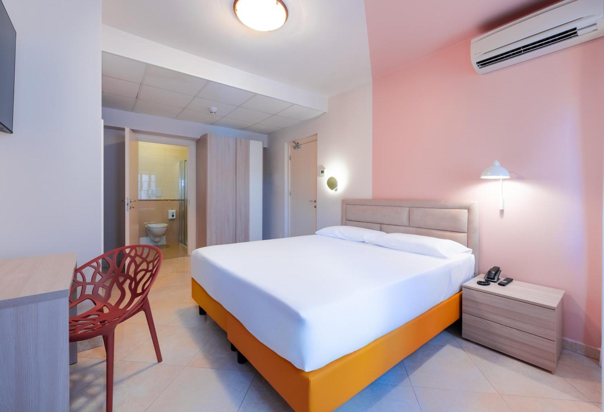 Double Room,1659478839:JPEG