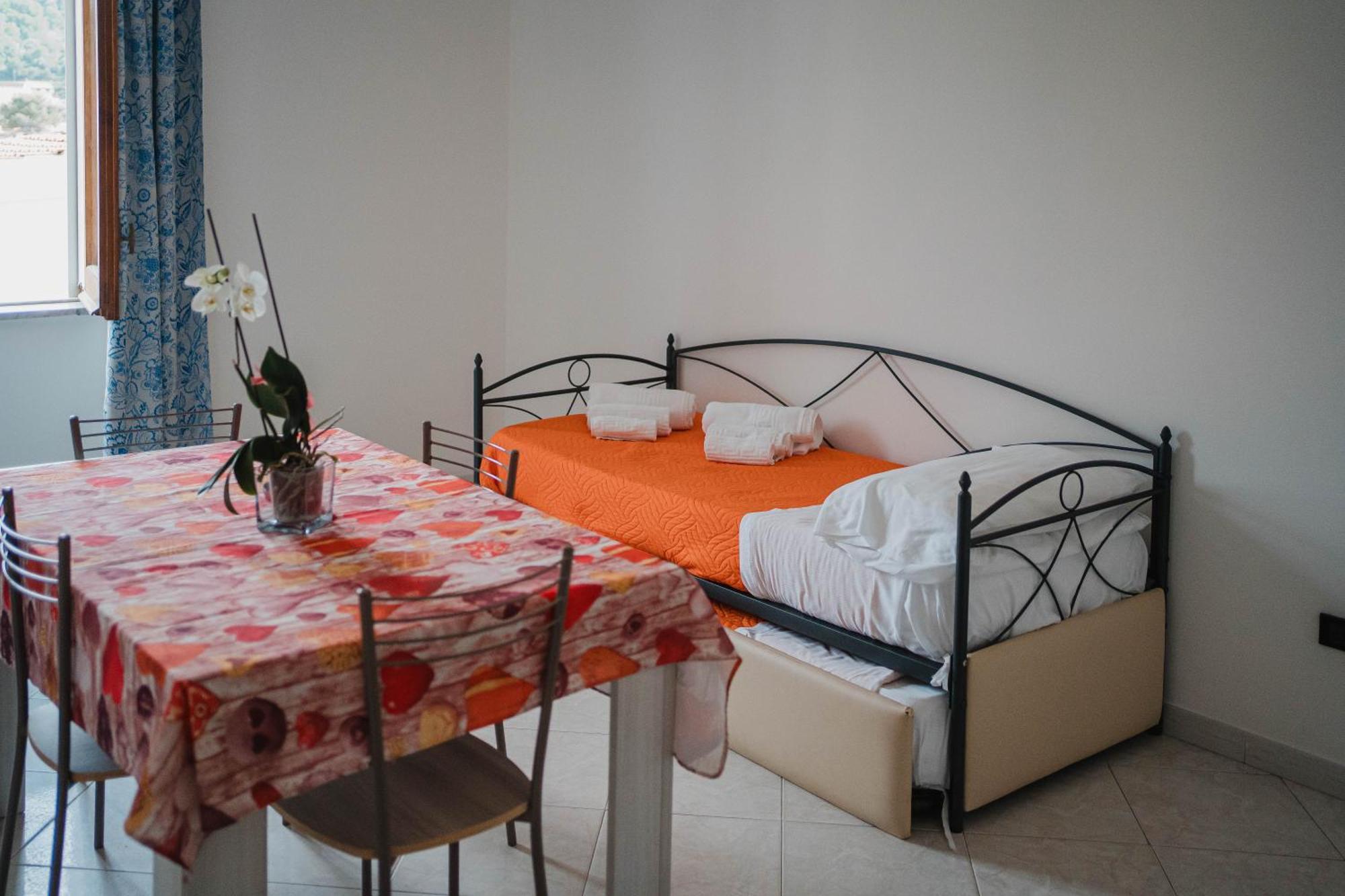 One-Bedroom Apartment Balcony,1671896036:JPEG