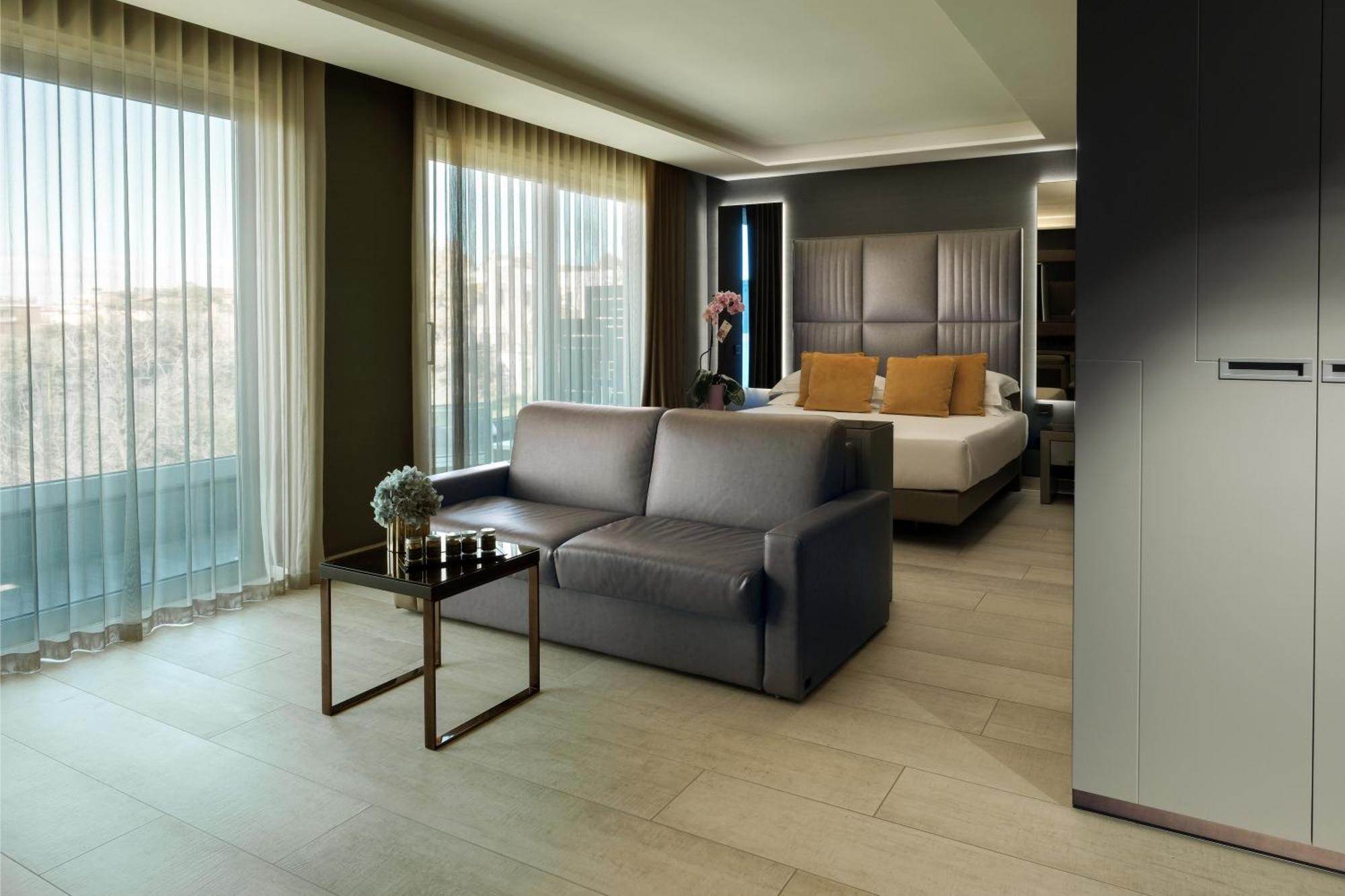 Luxury Triple Room