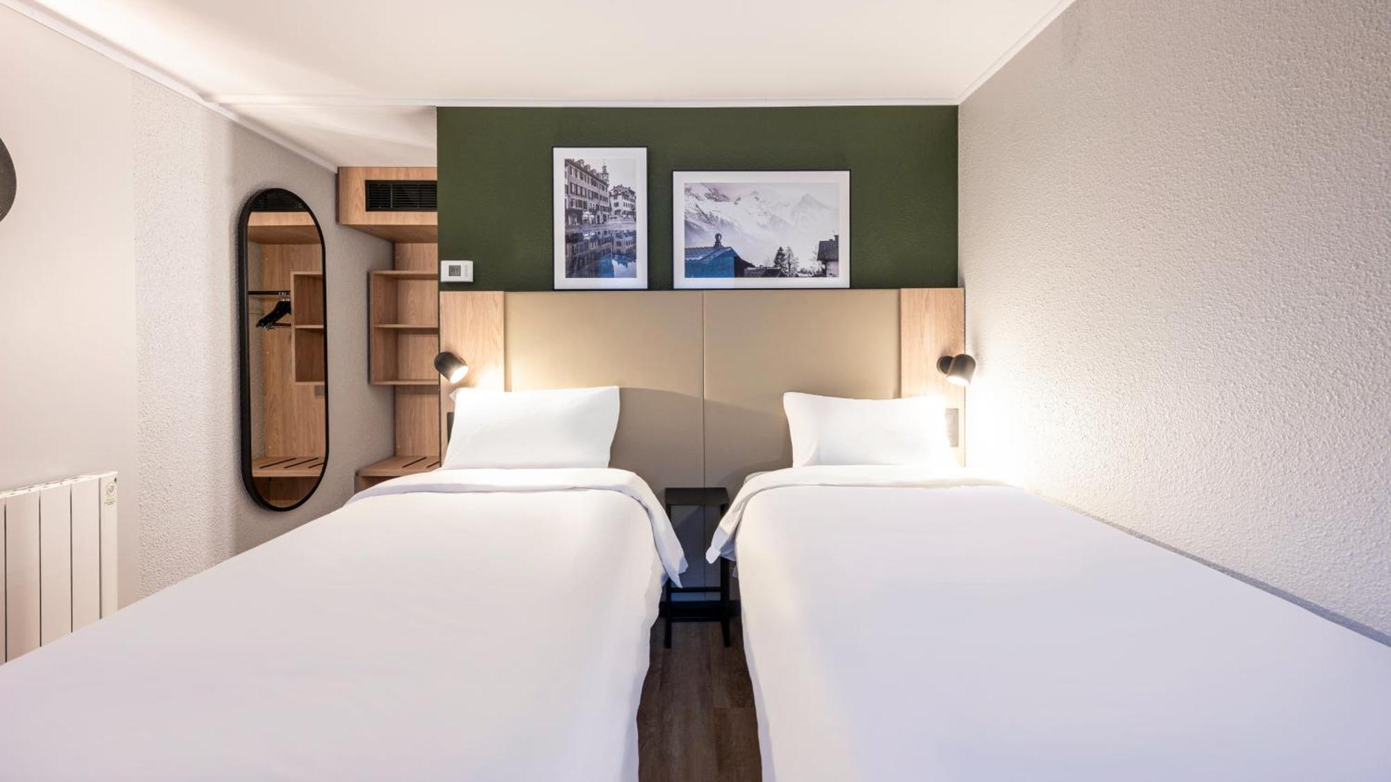 Standard Room - 2 Single Beds,1672560755:JPEG
