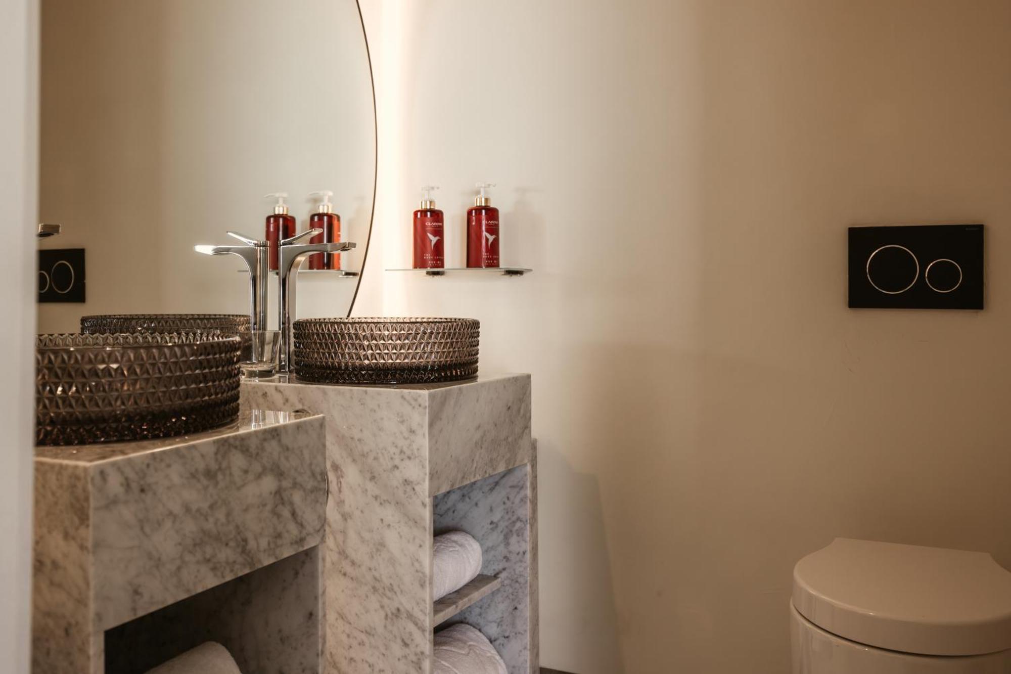 Double Room Fashion Victim - Entrance to Ushuaia Club Included,1672563043:JPEG