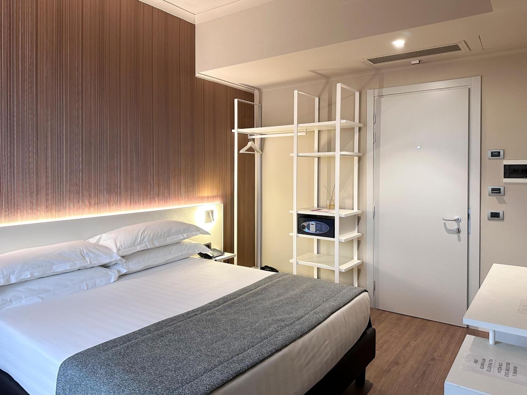 Premium Twin Room