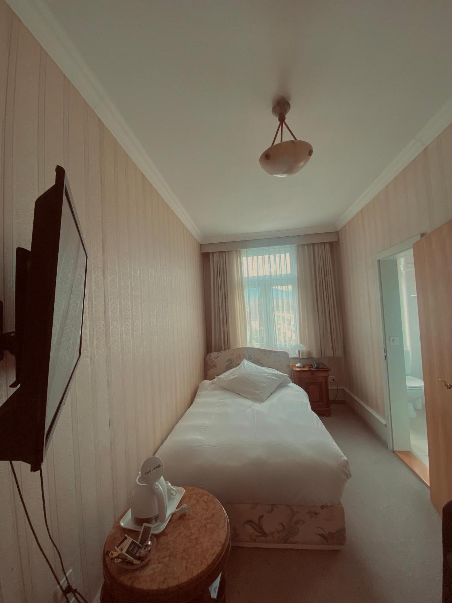 Standard Single Room,1672565666:JPEG