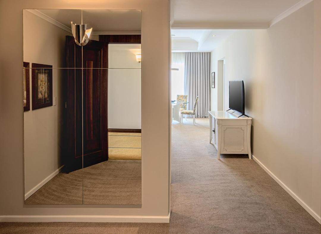 Classic Suite,1672570217:JPEG