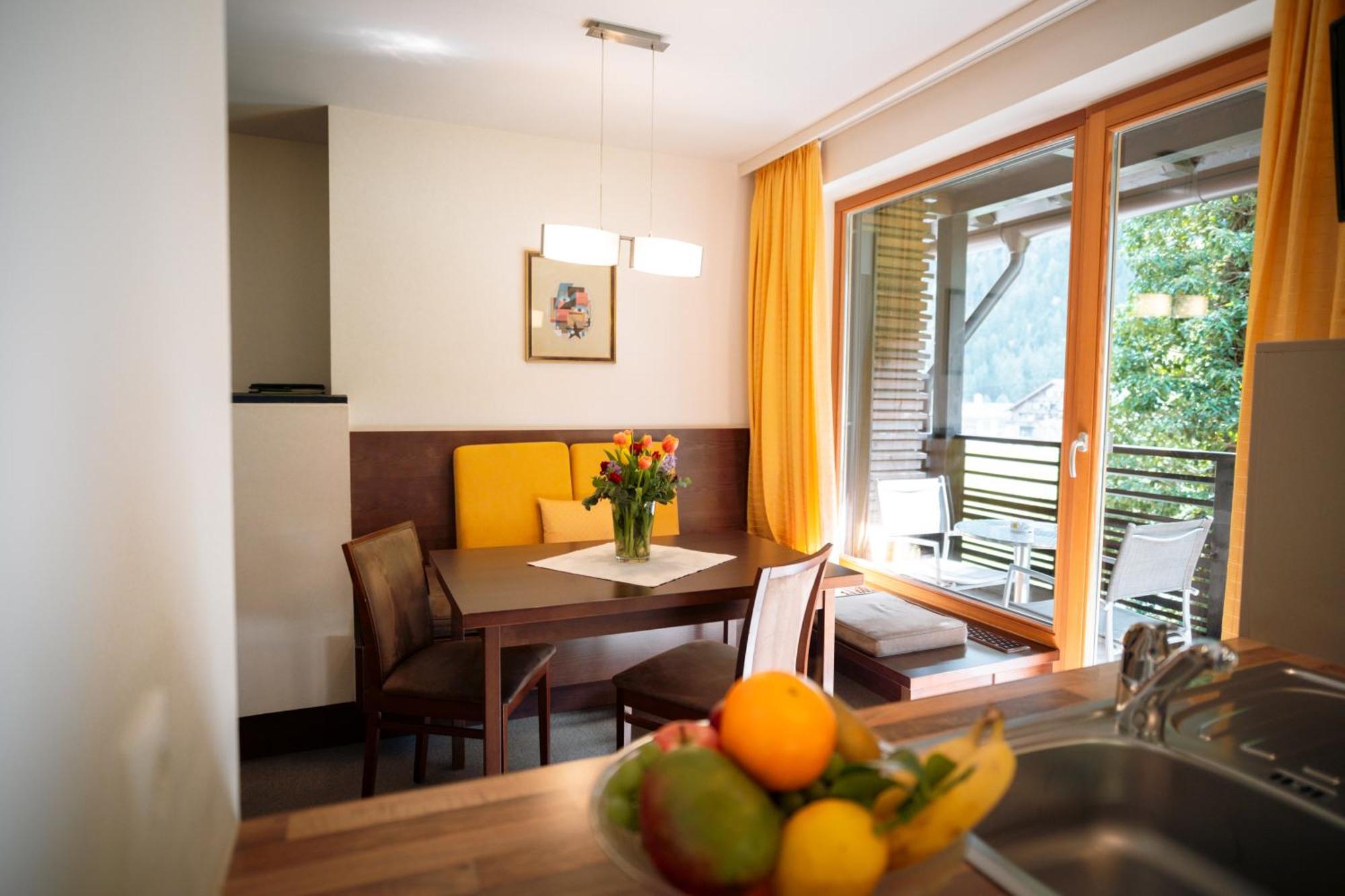One-Bedroom Apartment,1672573330:JPEG