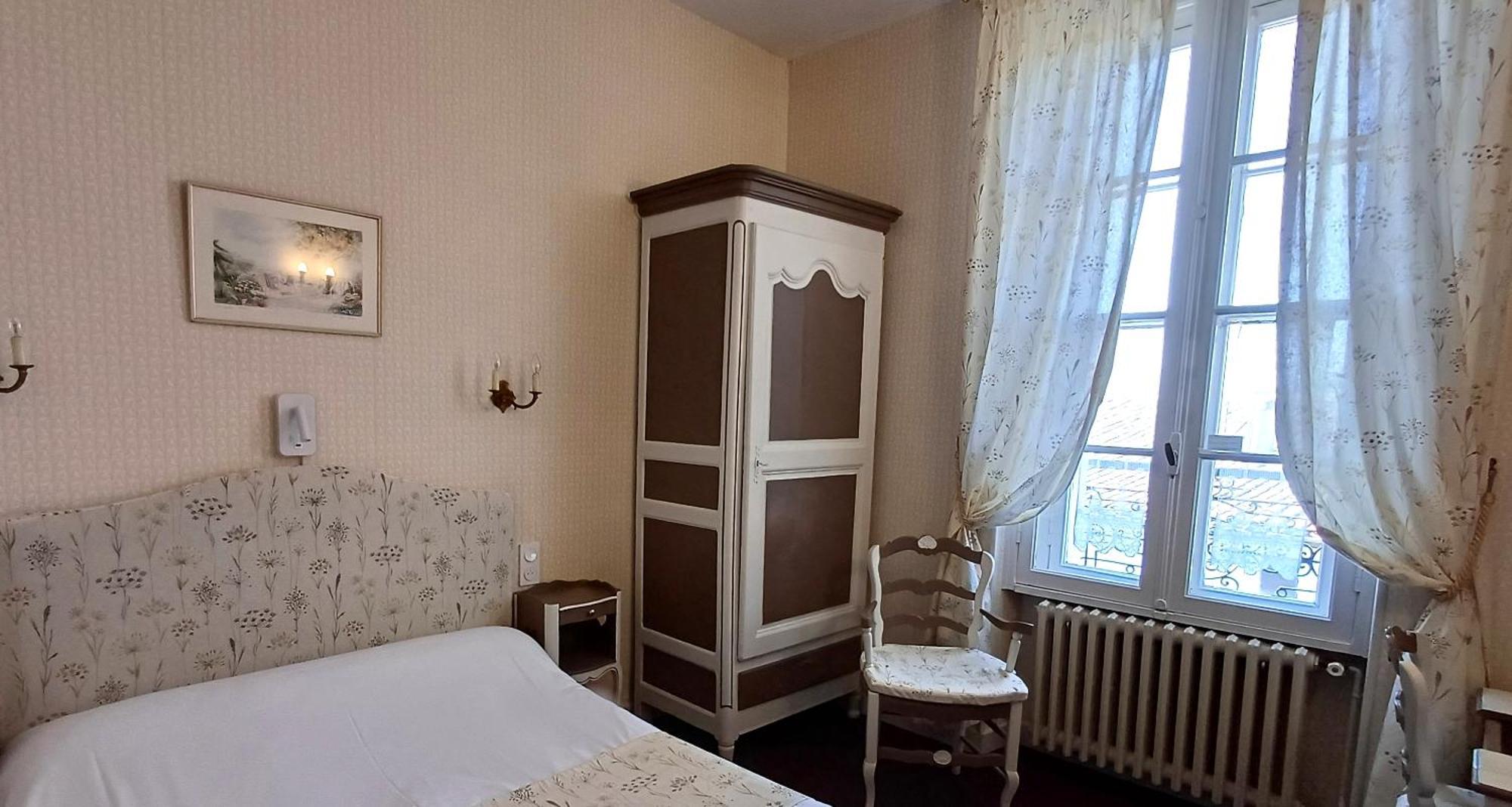 Quadruple Room 2 Rooms,1678636106:JPEG