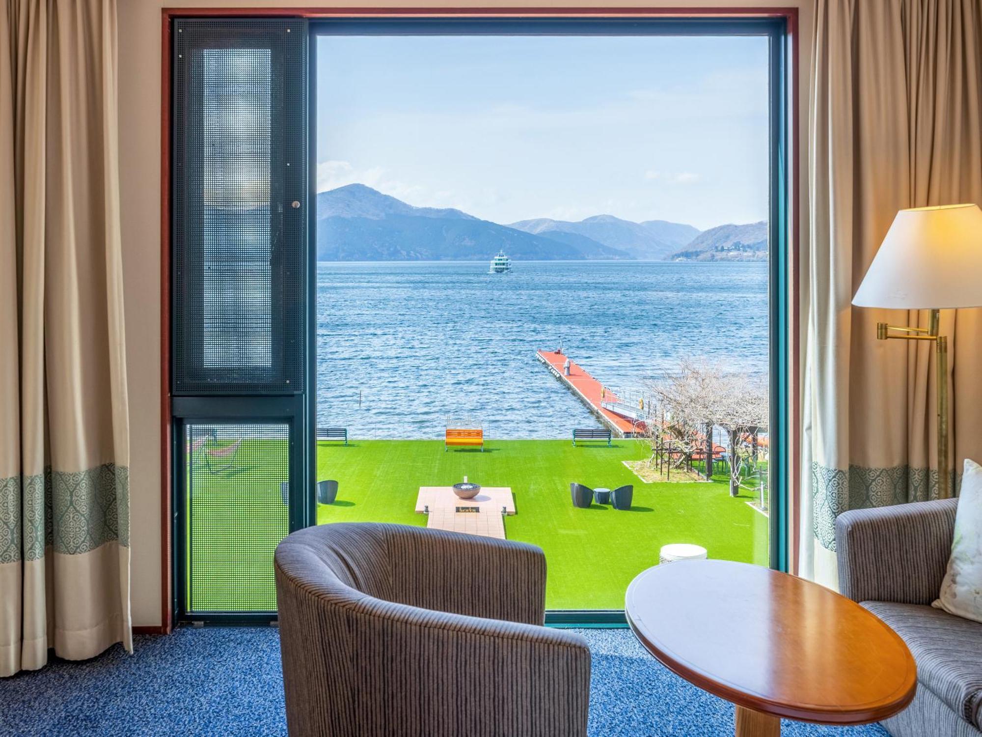 Superior Twin Room Lake View