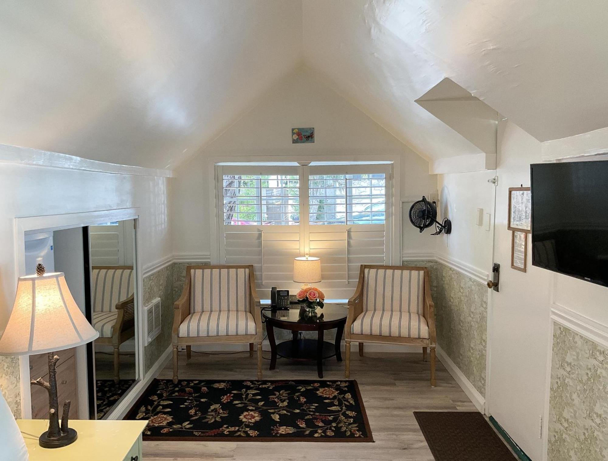 Carmel HideAway