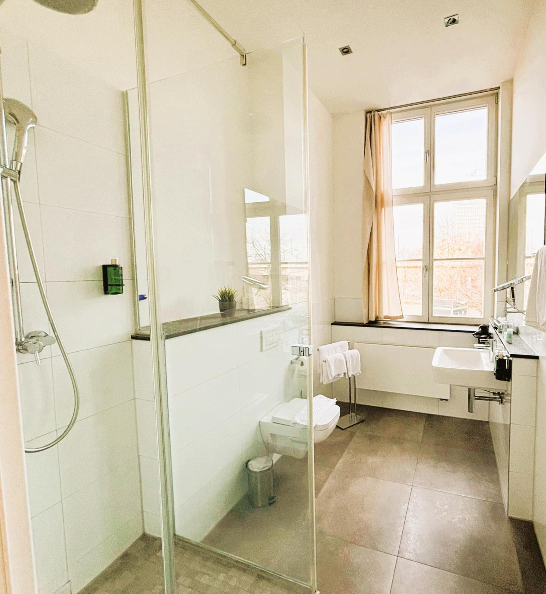 Premium Suite L