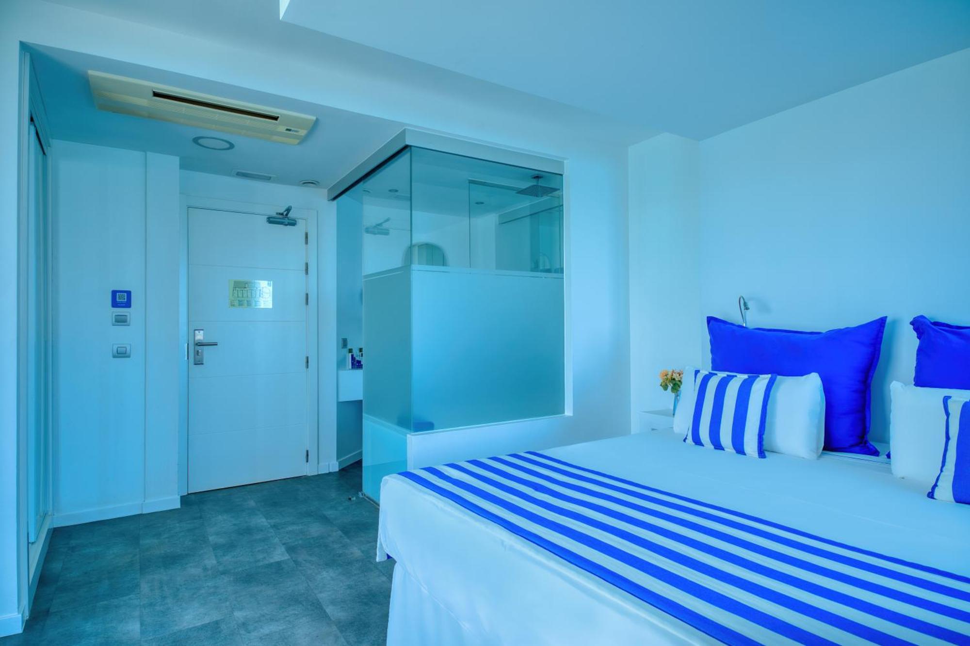 Superior Double Room Balcony Sea View