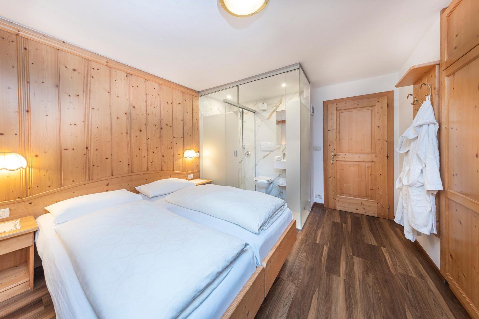 Double Room Balcony,1672629545:JPEG