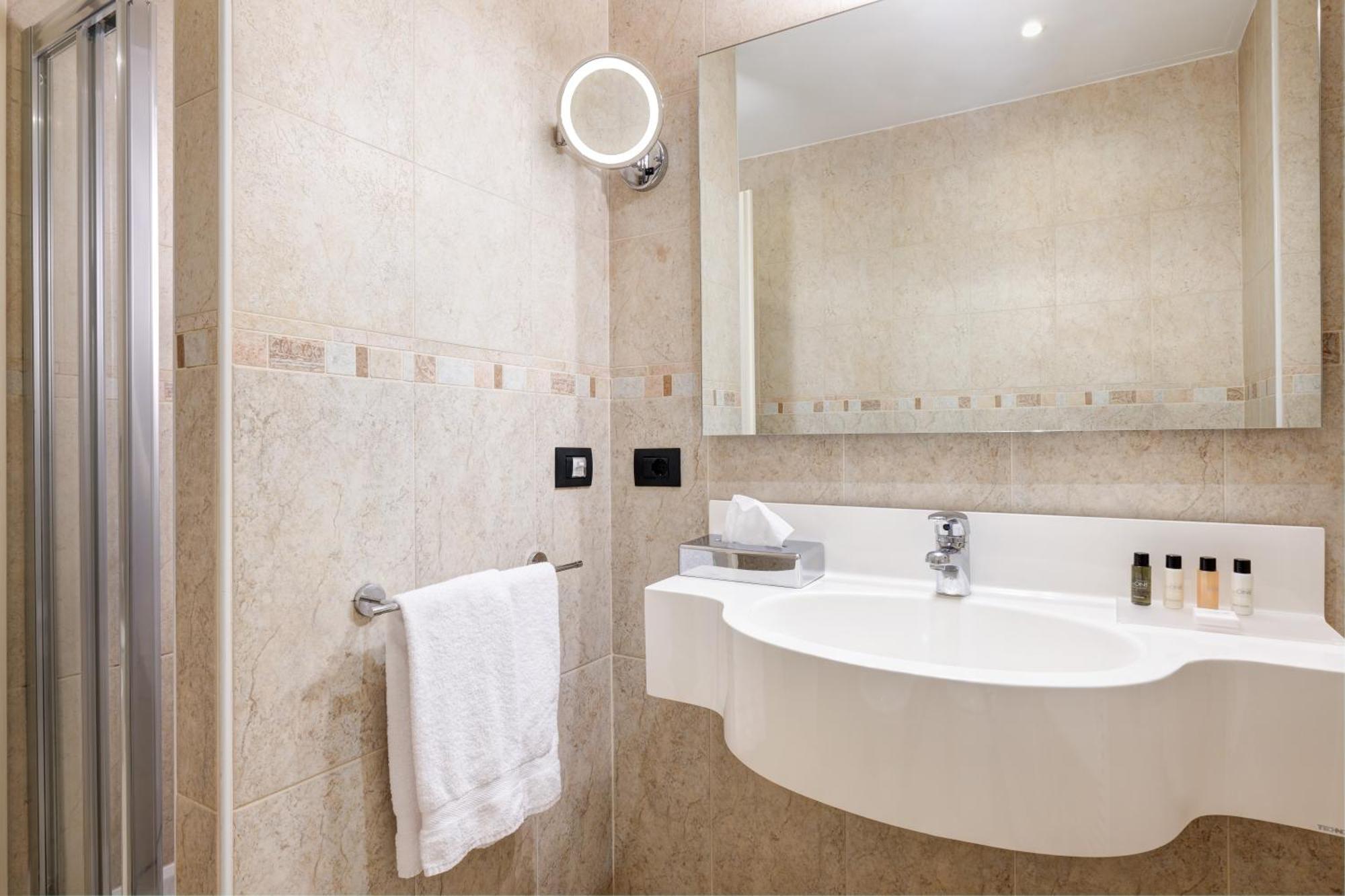 Premium Twin Room