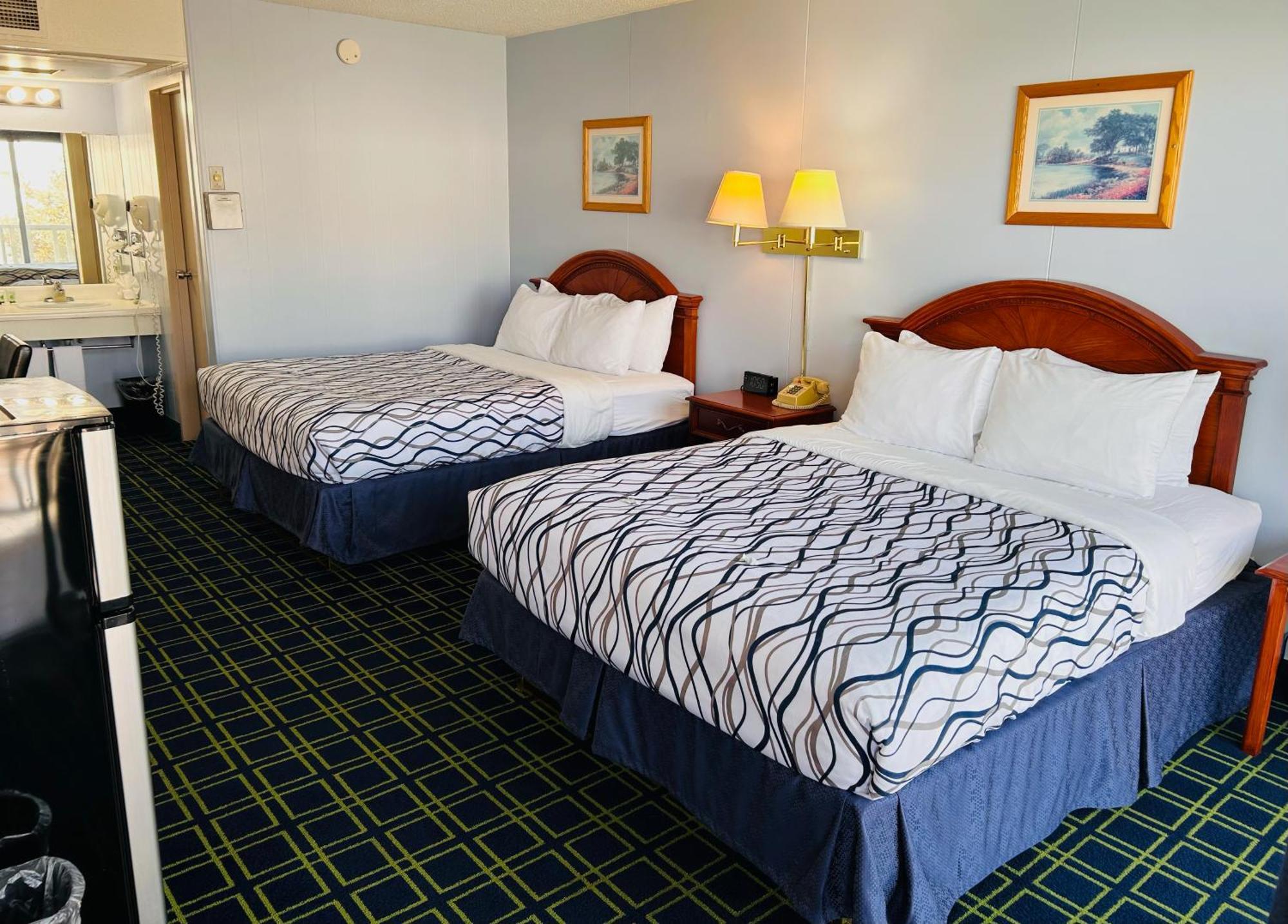 Deluxe Room,1673654842:JPEG