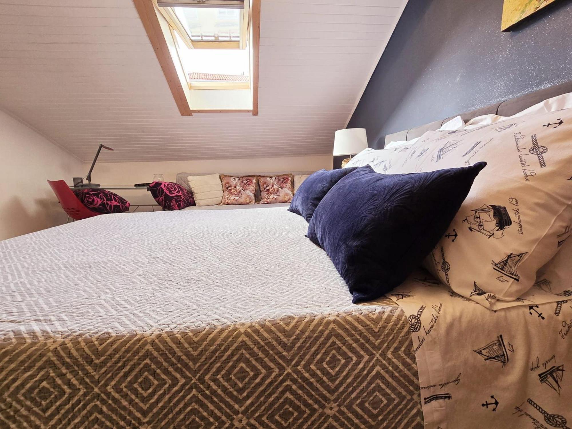 Double Room Private Bathroom