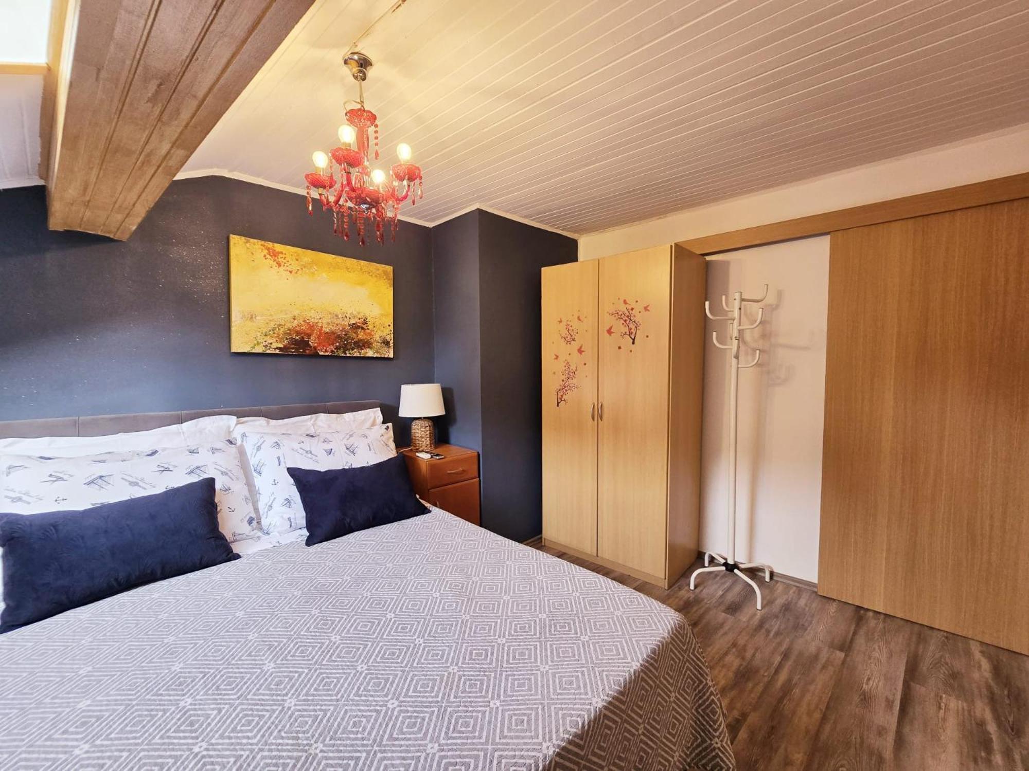 Double Room Private Bathroom
