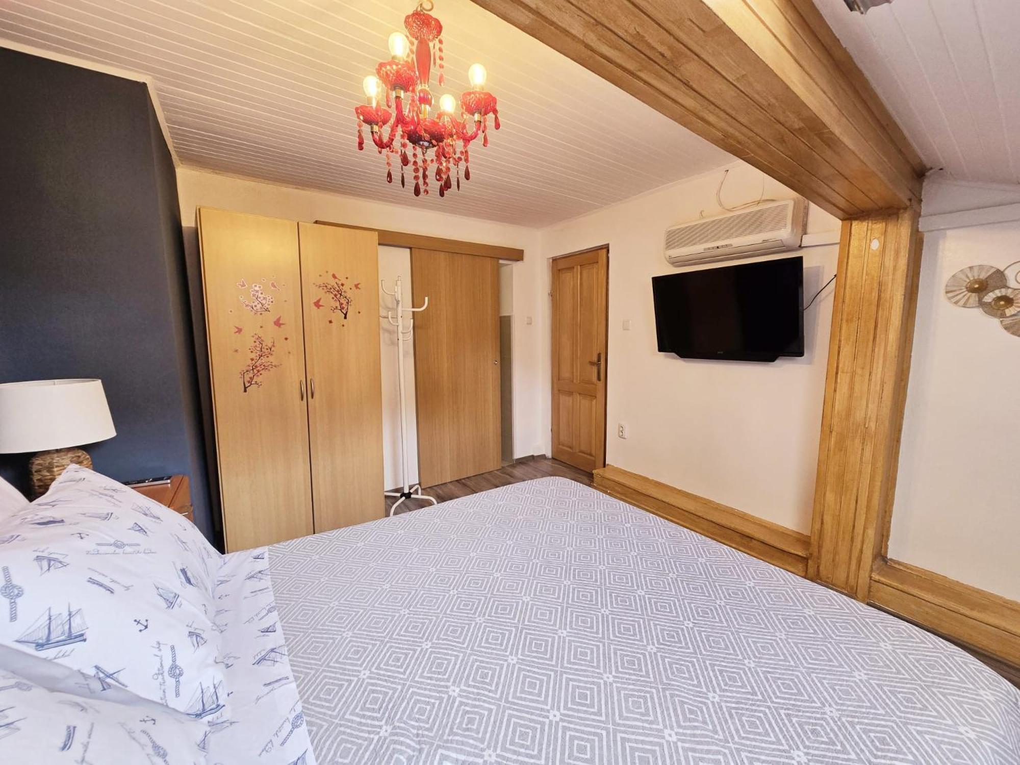 Double Room Private Bathroom