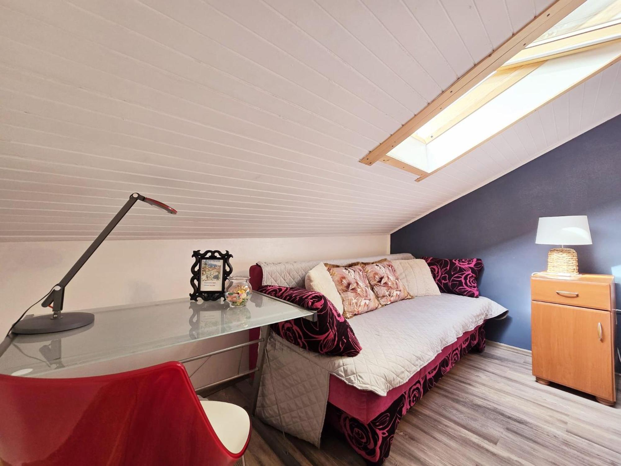 Double Room Private Bathroom