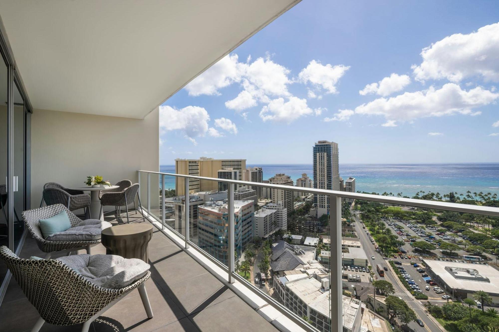 Grand One Bedroom Suite with Ocean View