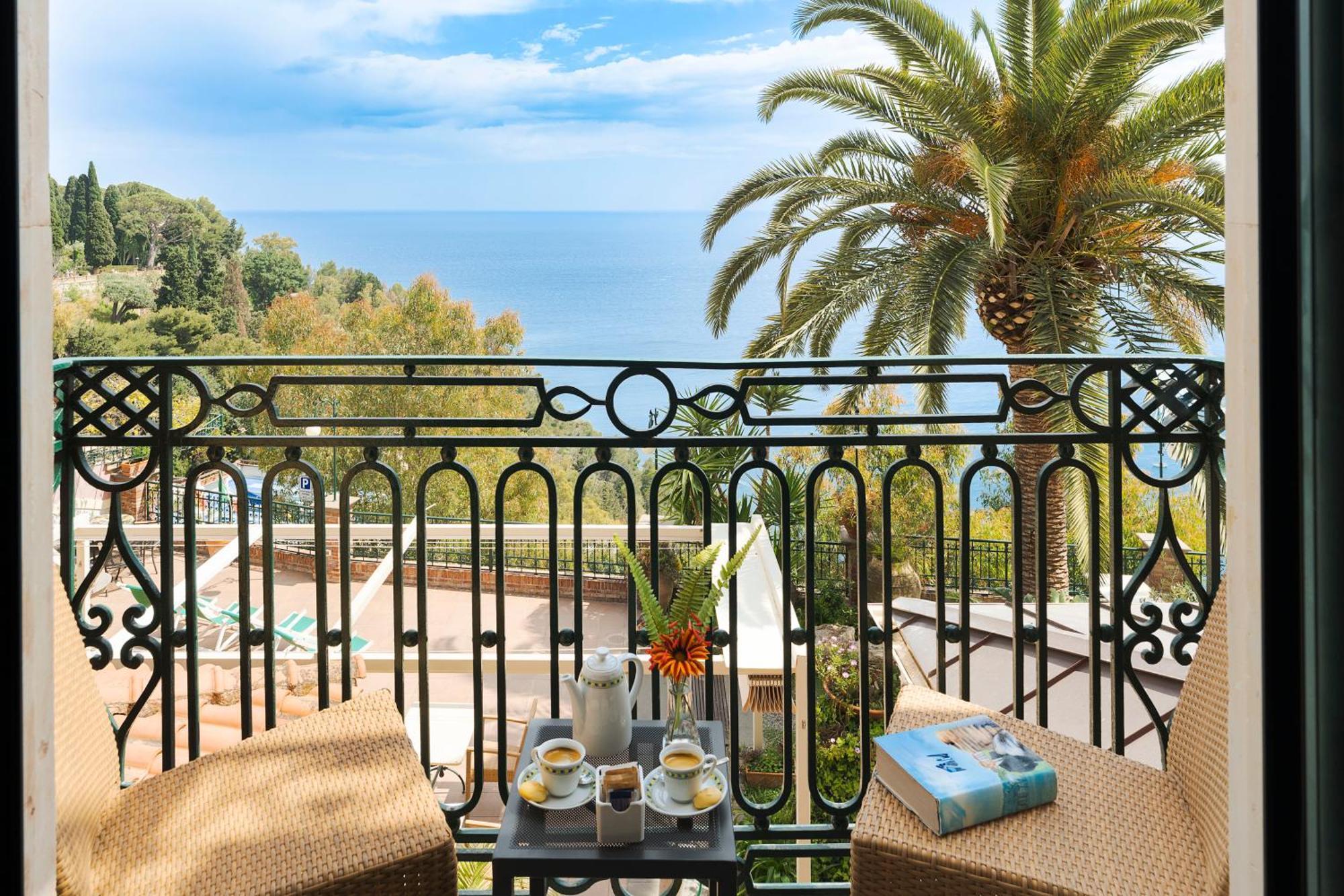 Triple Room Sea View