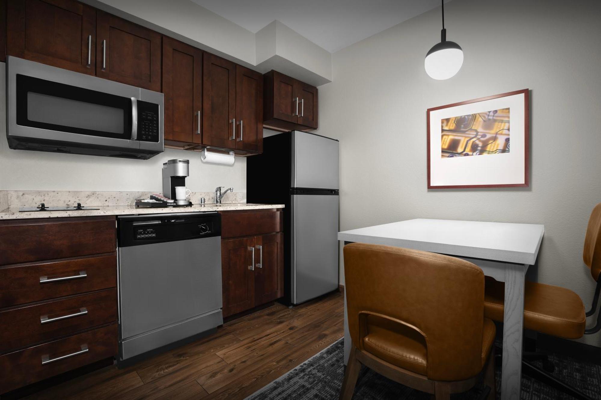 One-Bedroom King Suite Non-Smoking