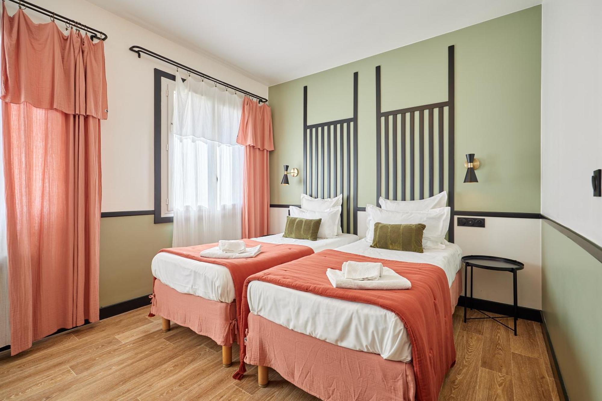 Twin Room,1673930134:JPEG