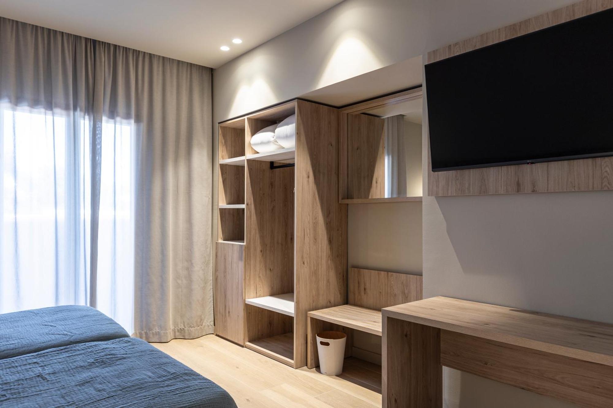 Double Room Mountain View