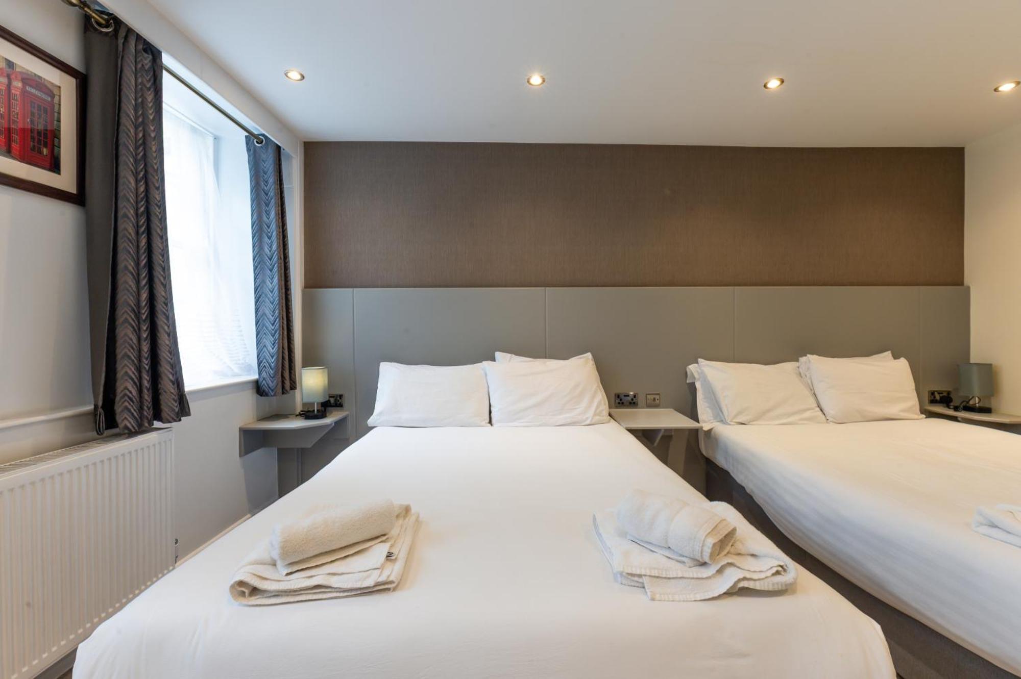 Luxury Quadruple Room,1673930747:JPEG