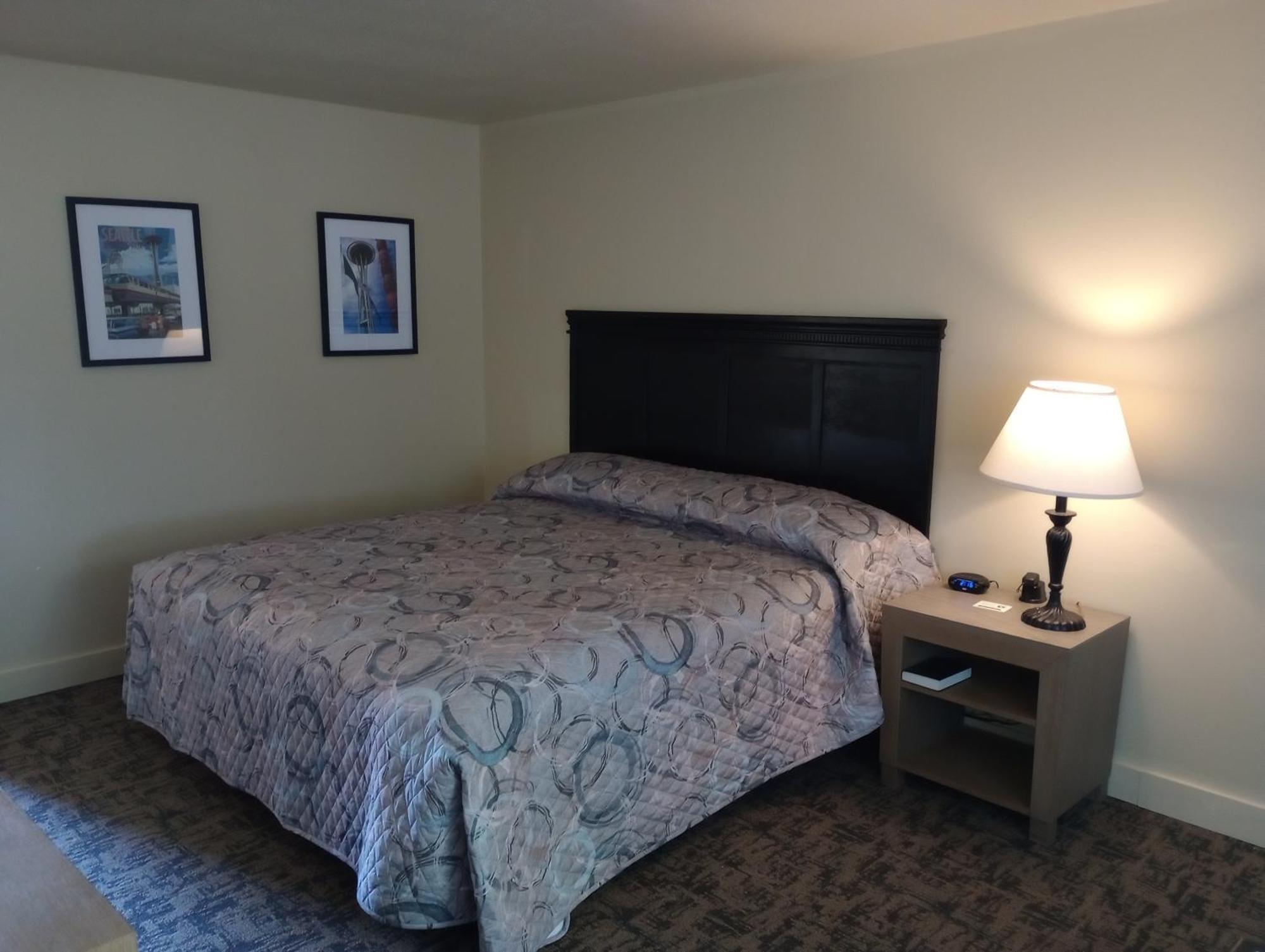 King Room with Garden View