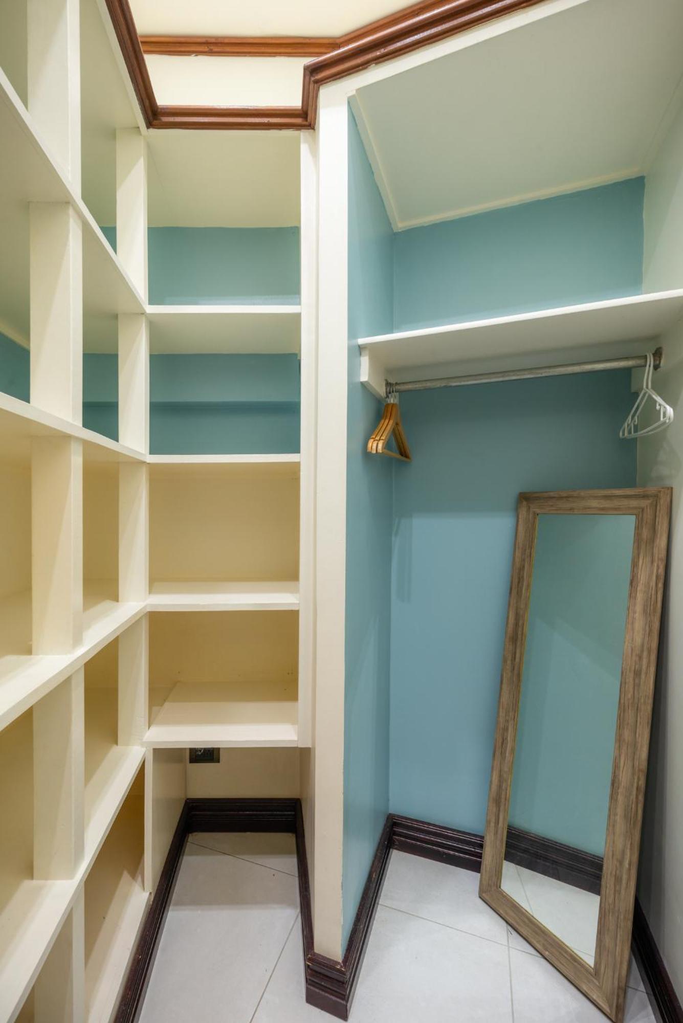 One-Bedroom Family Apartment