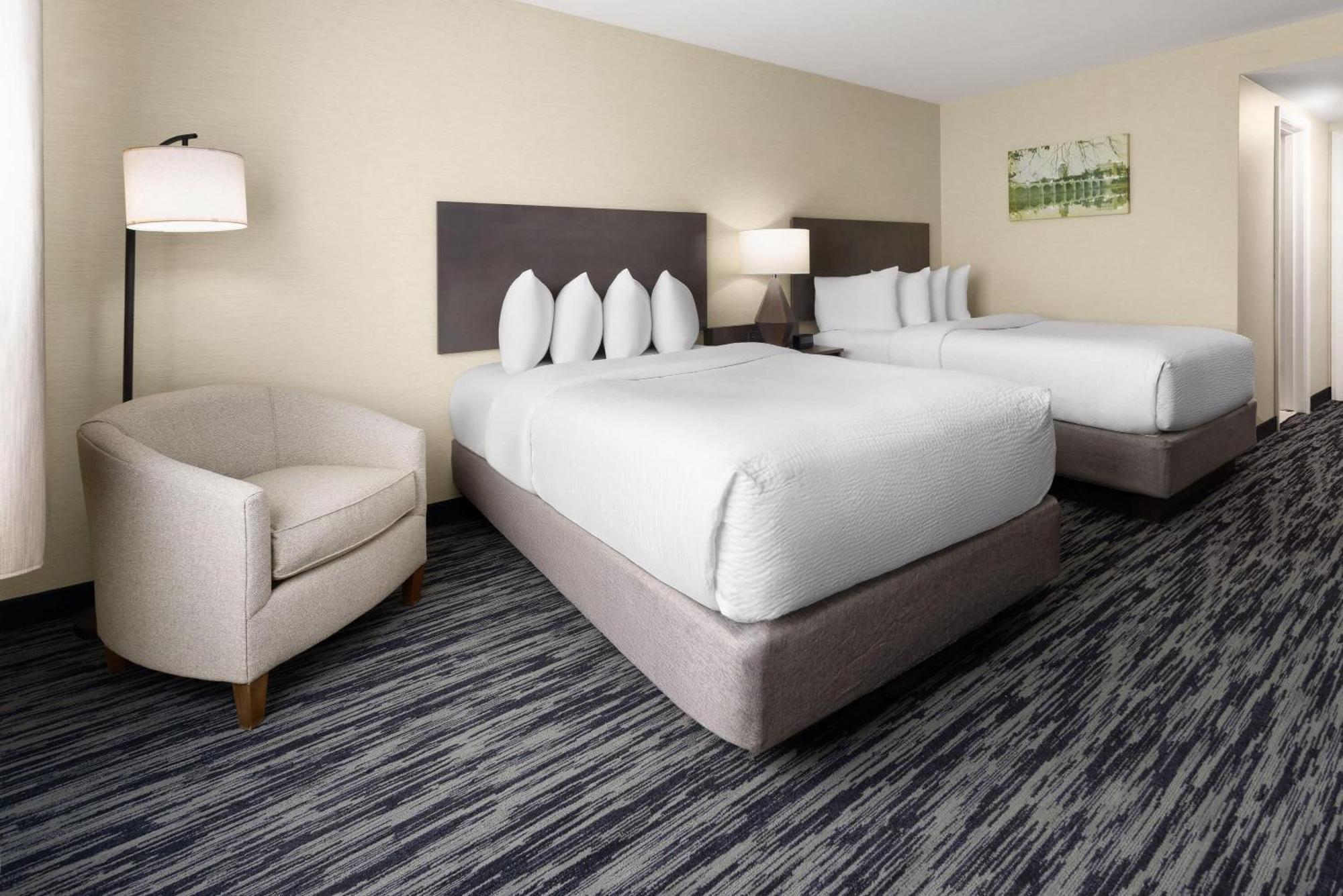 2 Double Beds One Bedroom Presidential Suite Non-Smoking,1438835488:JPEG