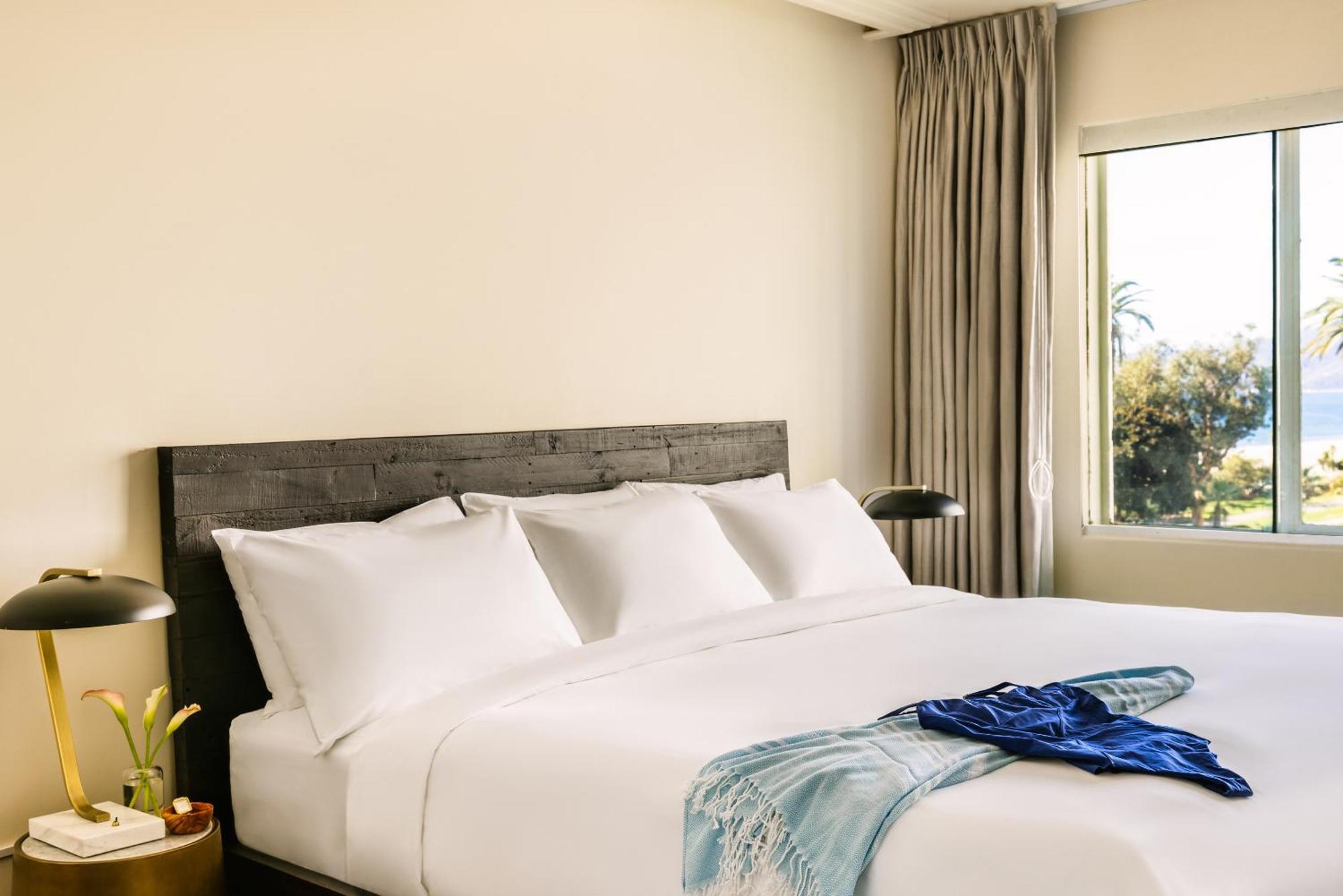 One Bedroom Ocean King Suite