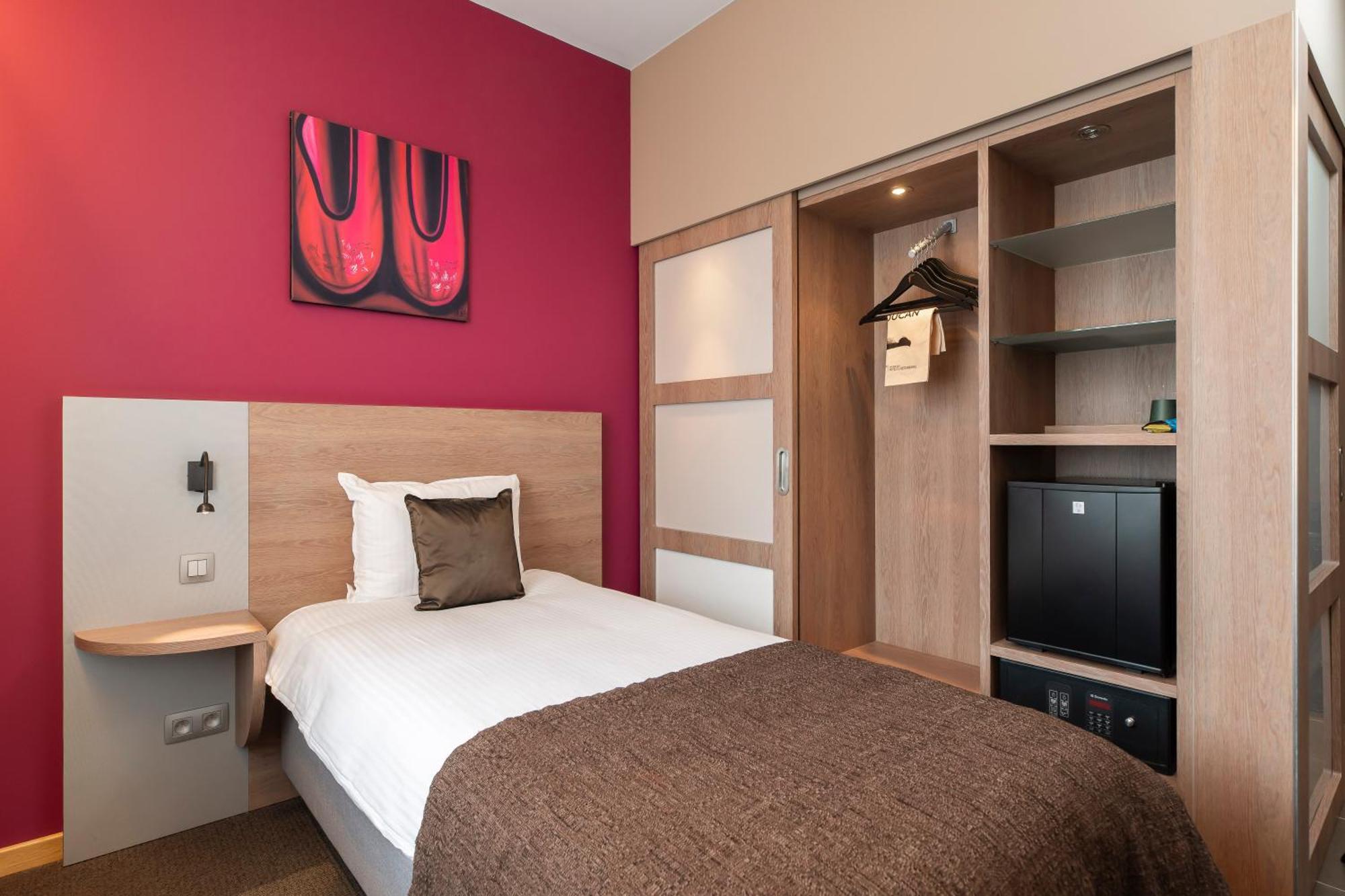 Single Room