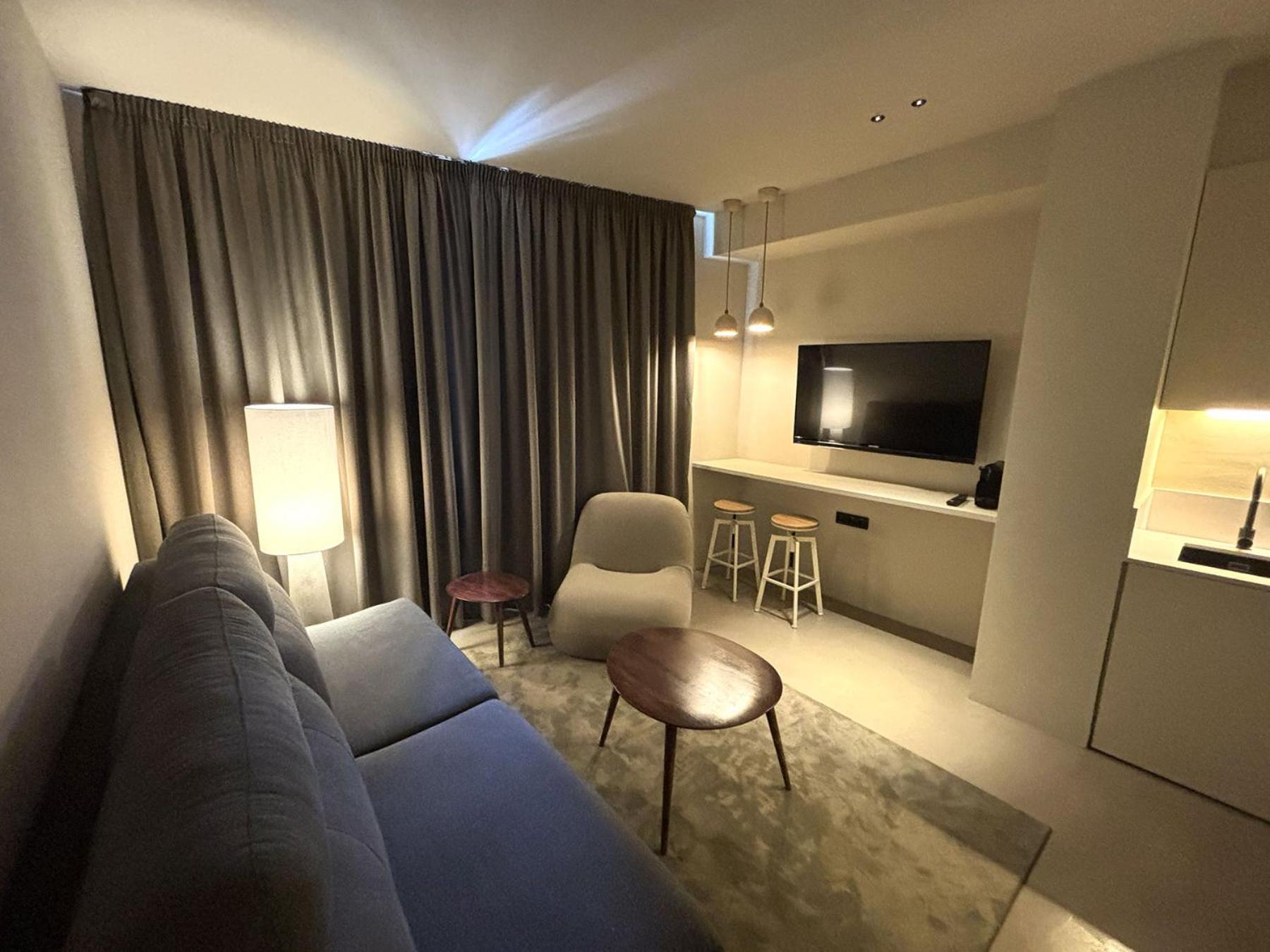 One-Bedroom Superior Apartment