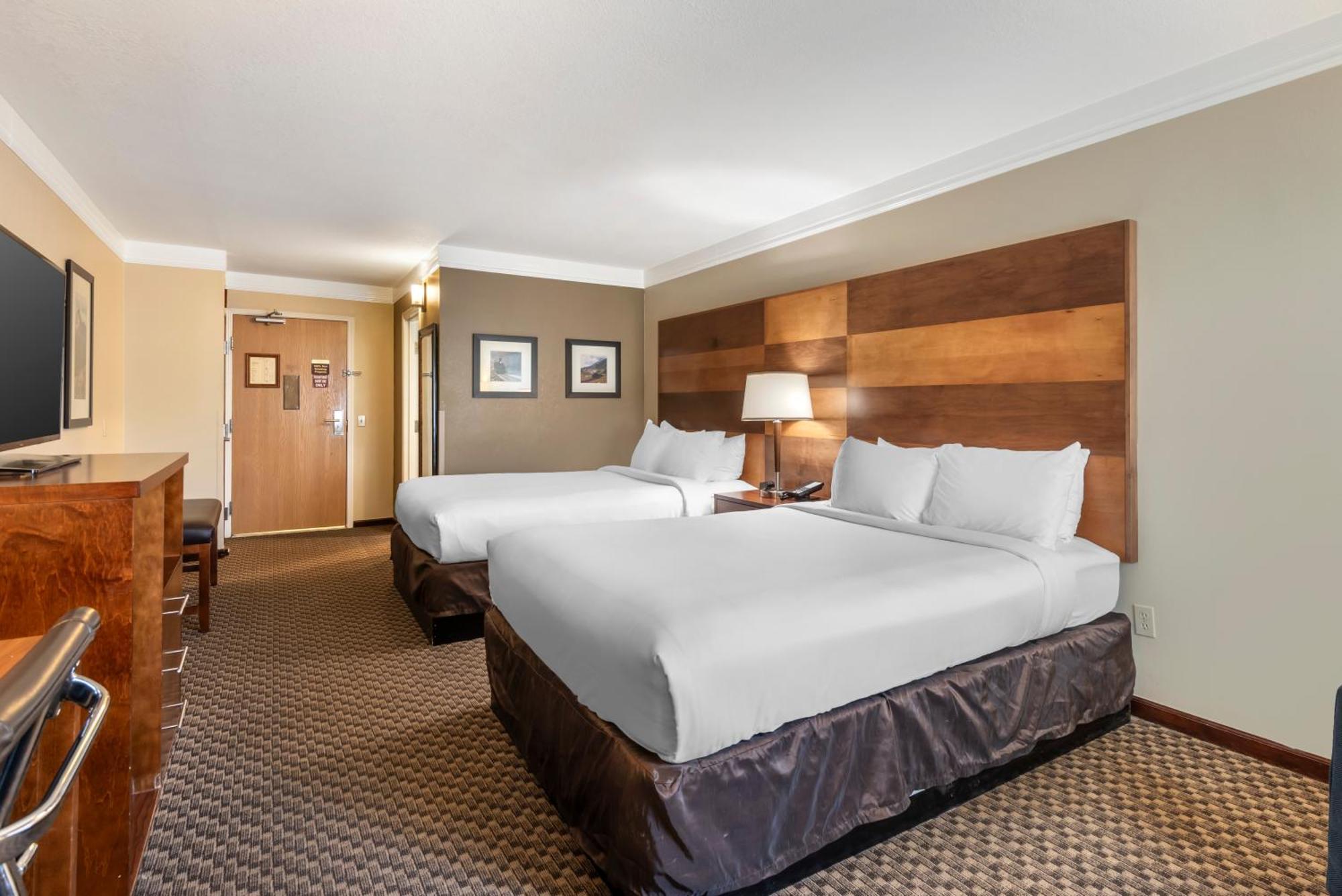 Double Room Two Double Beds Accessible Tub Accessible or Non-Smoking,1674699905:JPEG