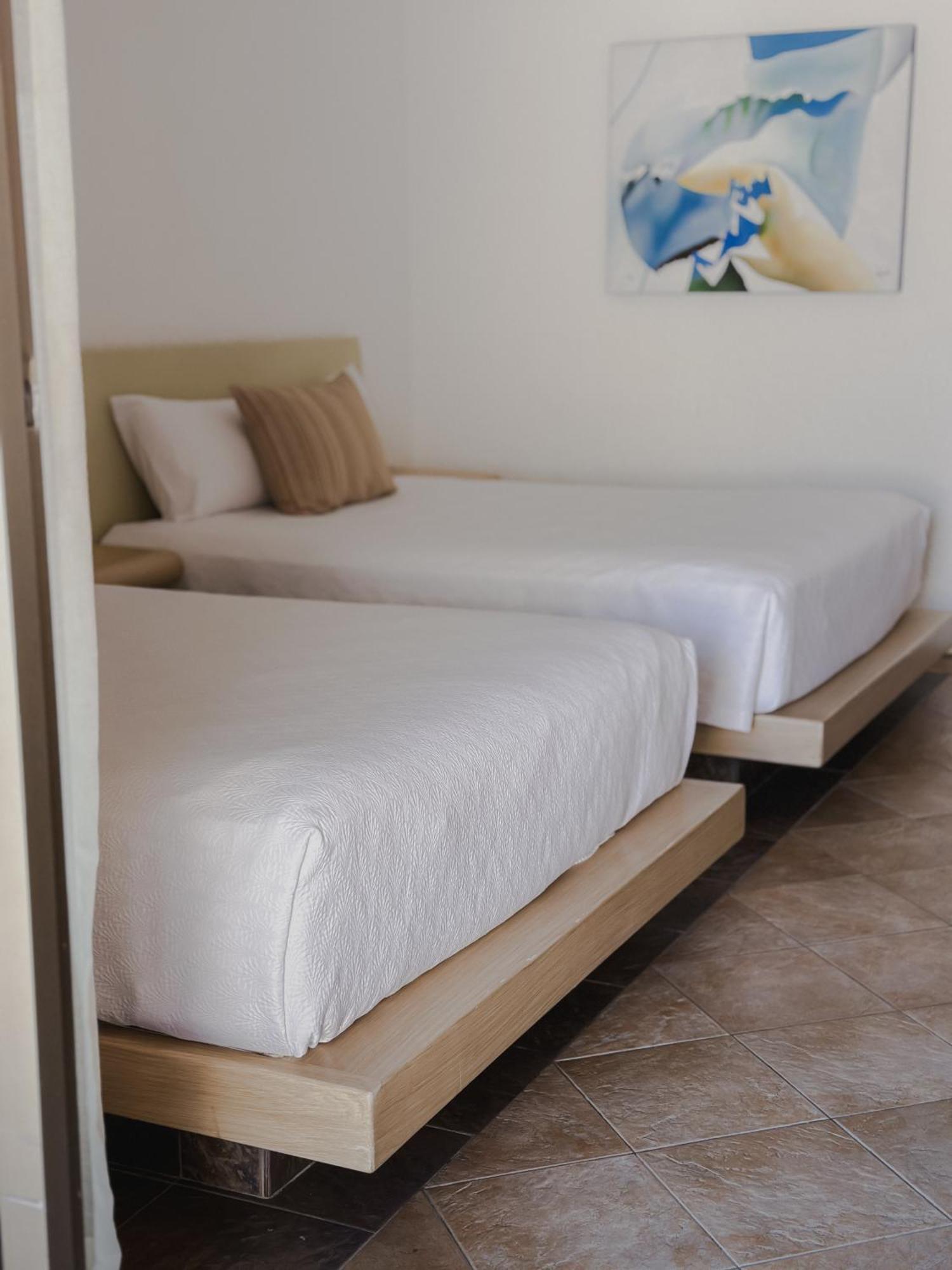Standard Room 2 queen size beds balcony