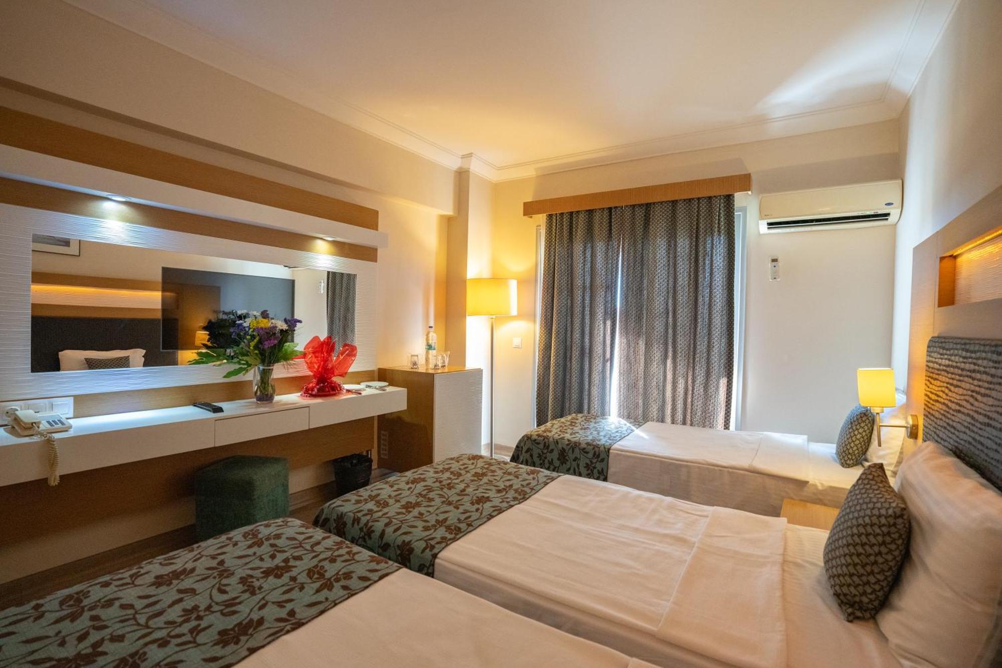 Triple Room