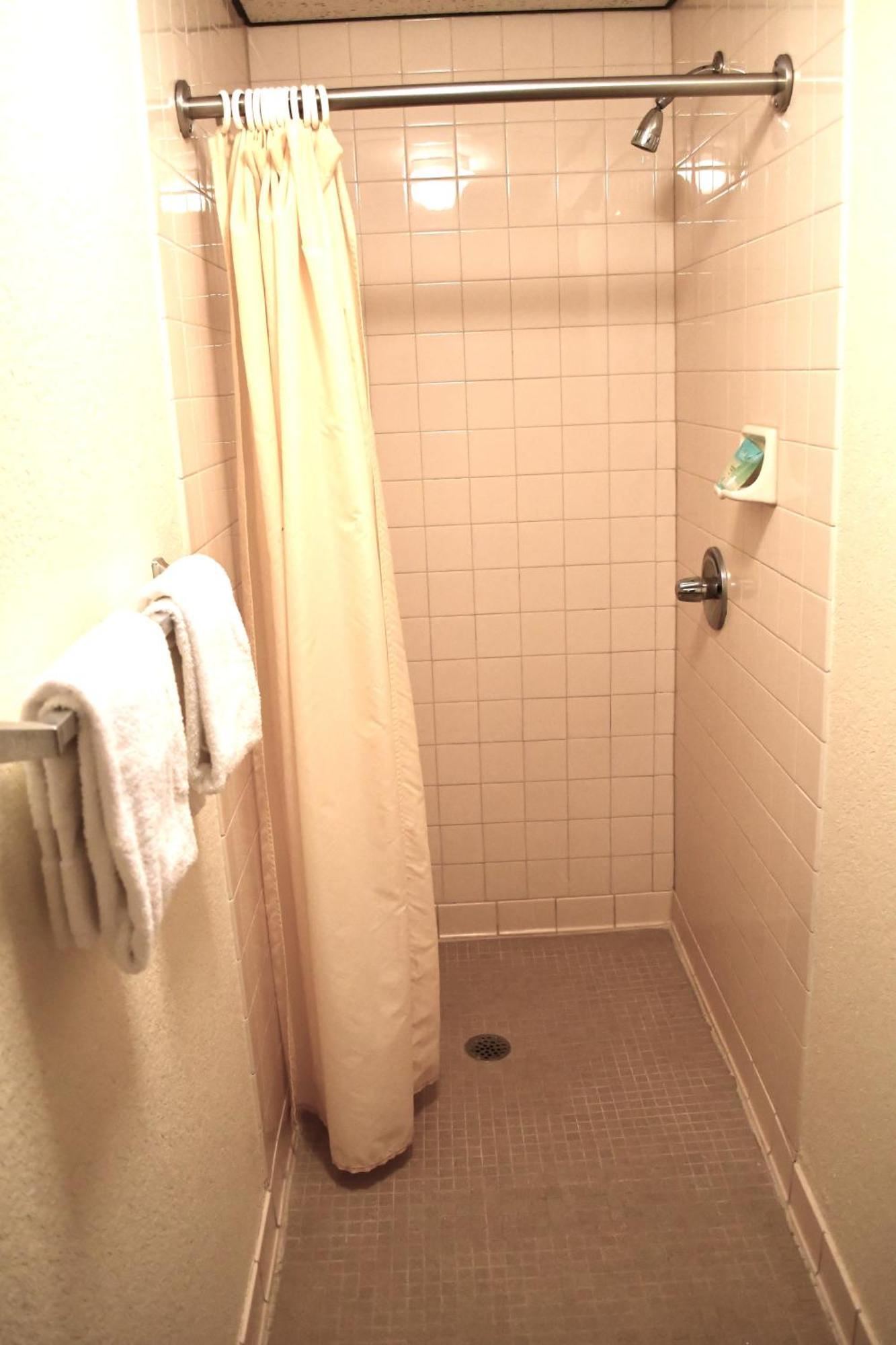 Queen Room - Disability Access