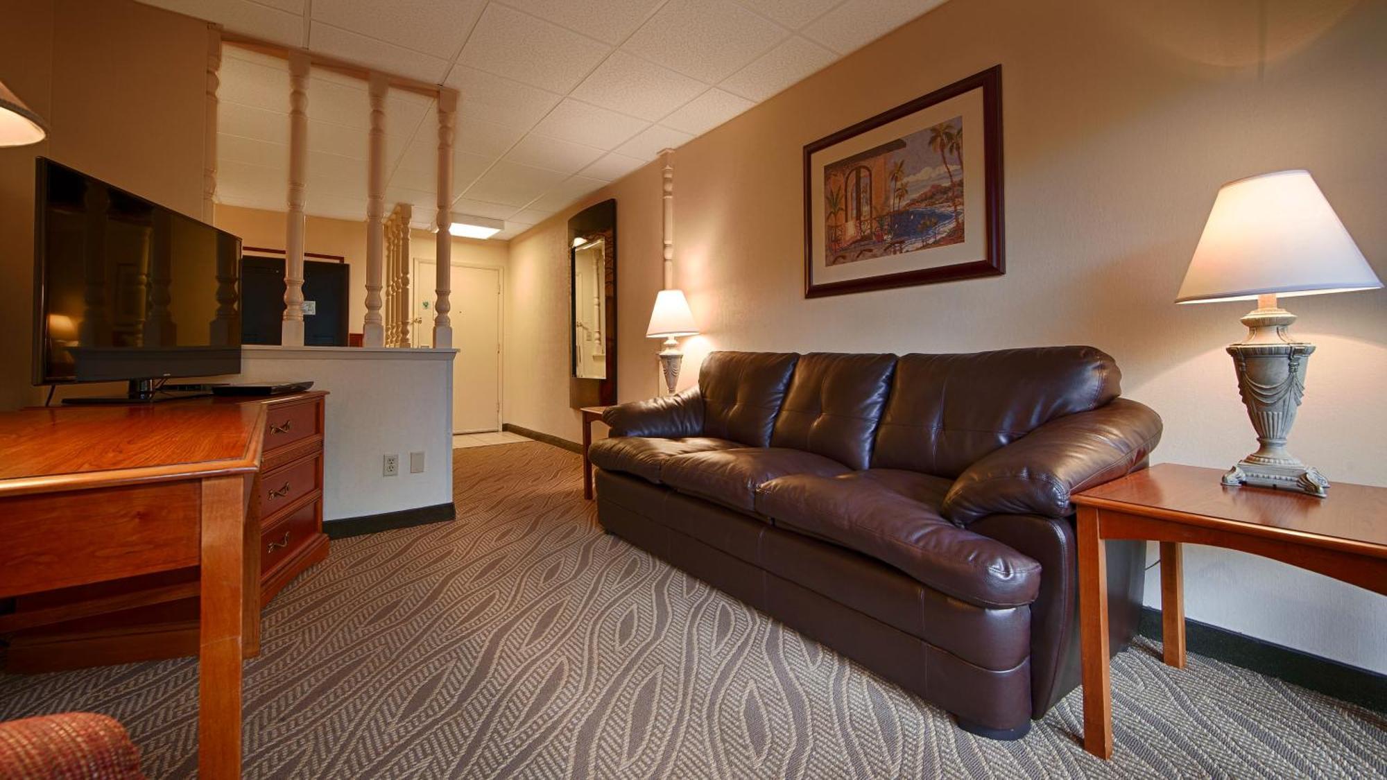 King Suite Non-Smoking