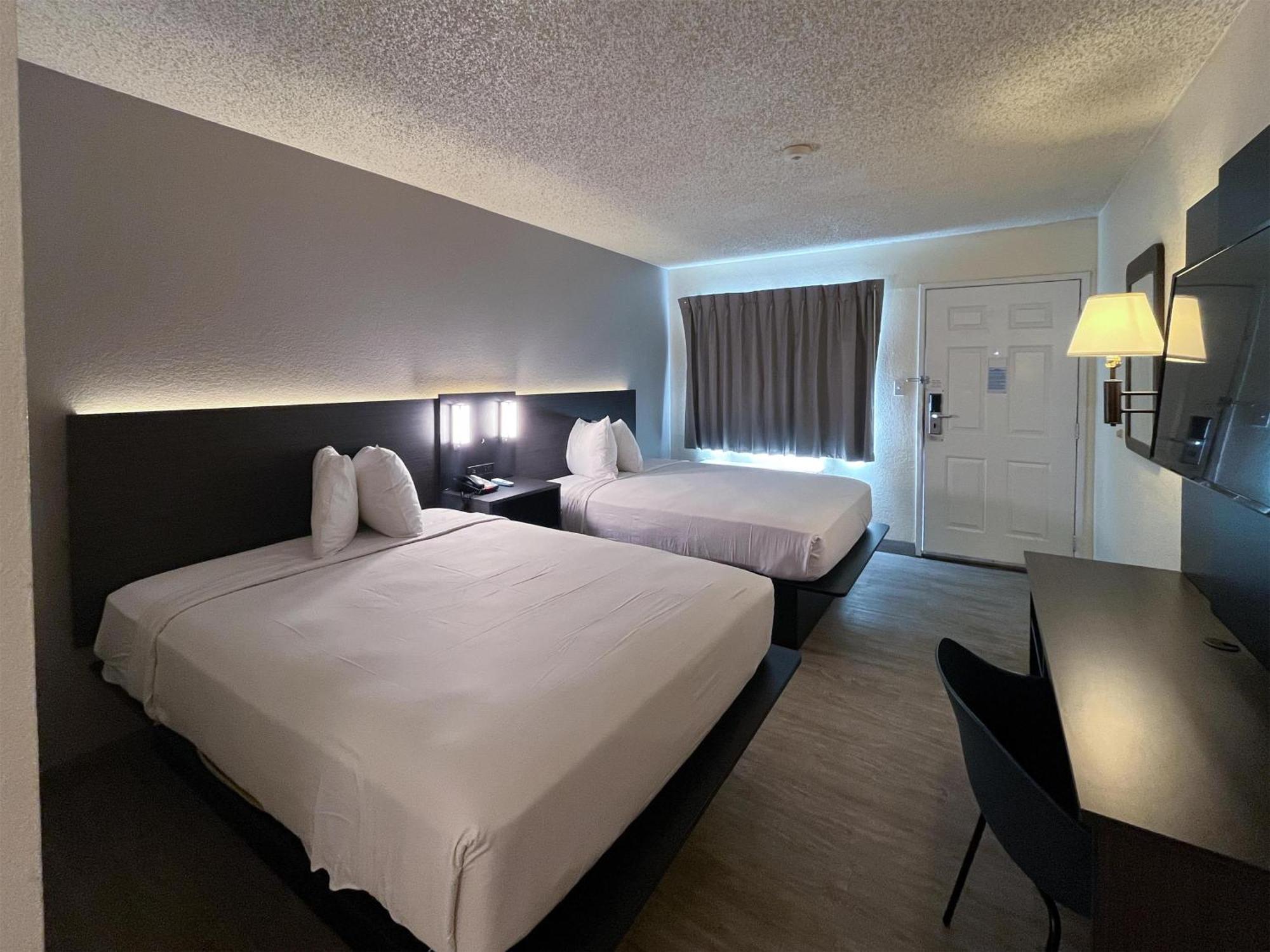 Quadruple Room Non-Smoking