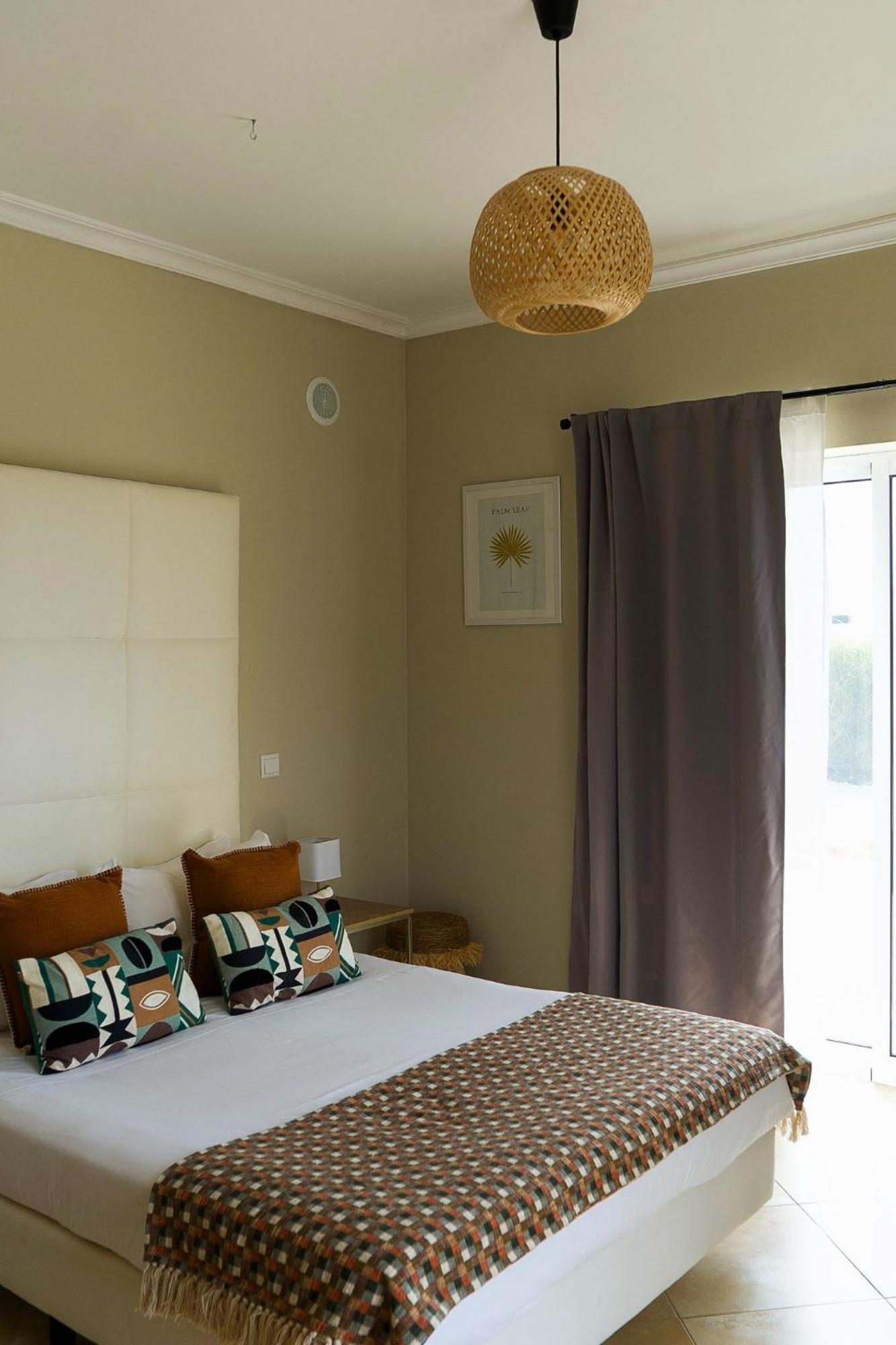 Double Room with Pool View,1674750606:JPEG