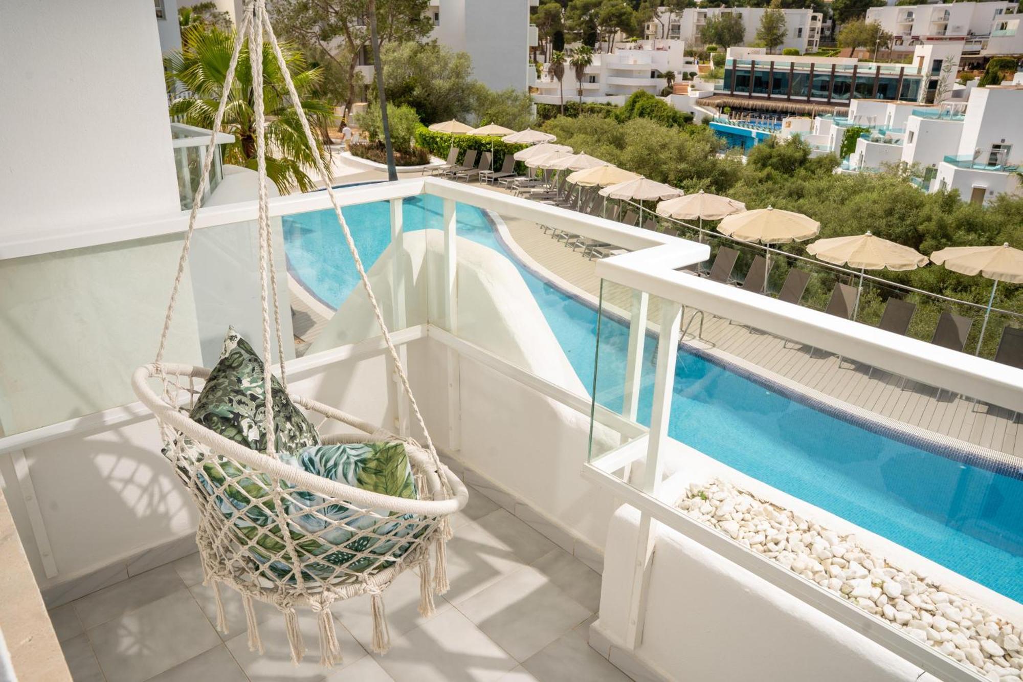 Superior Apartment Pool View