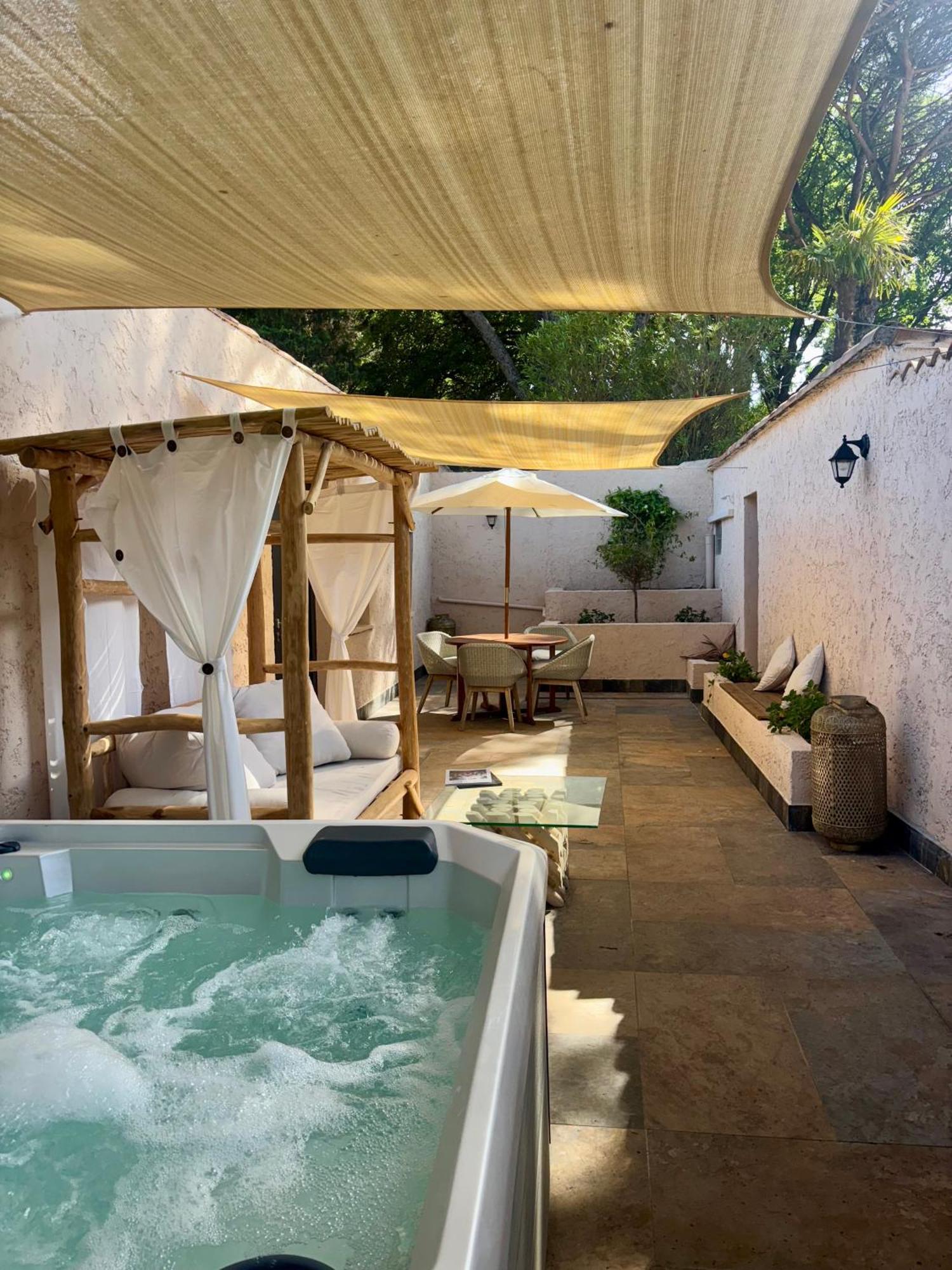 Suite Hot Tub