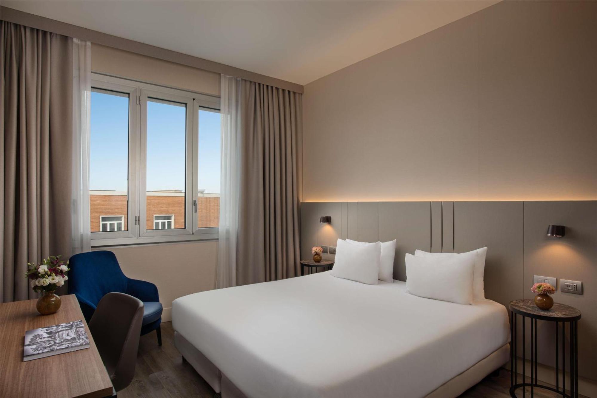 Superior Room View
