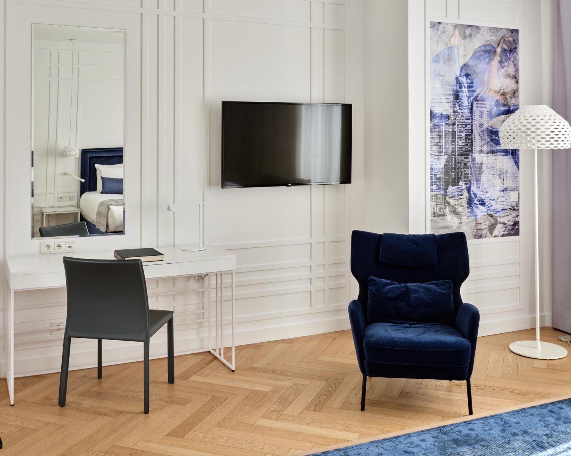Premium Queen Room