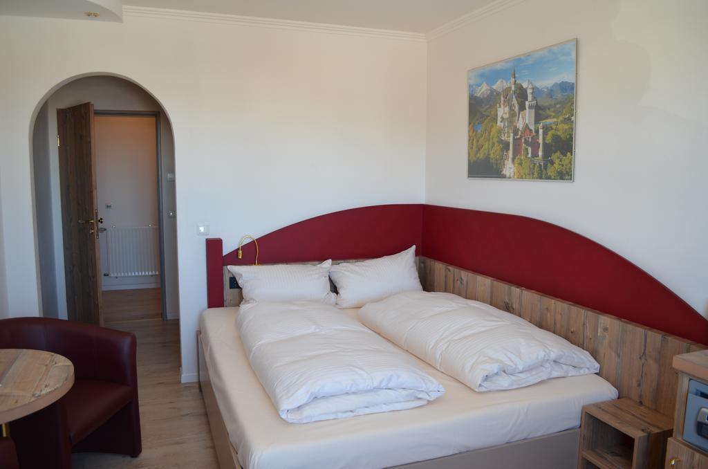 Queen Room,167665233:JPEG