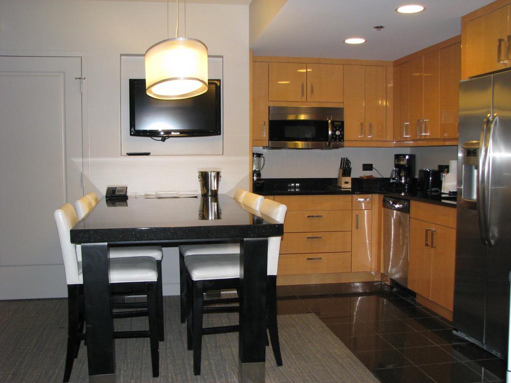 One-Bedroom Suite Kitchen